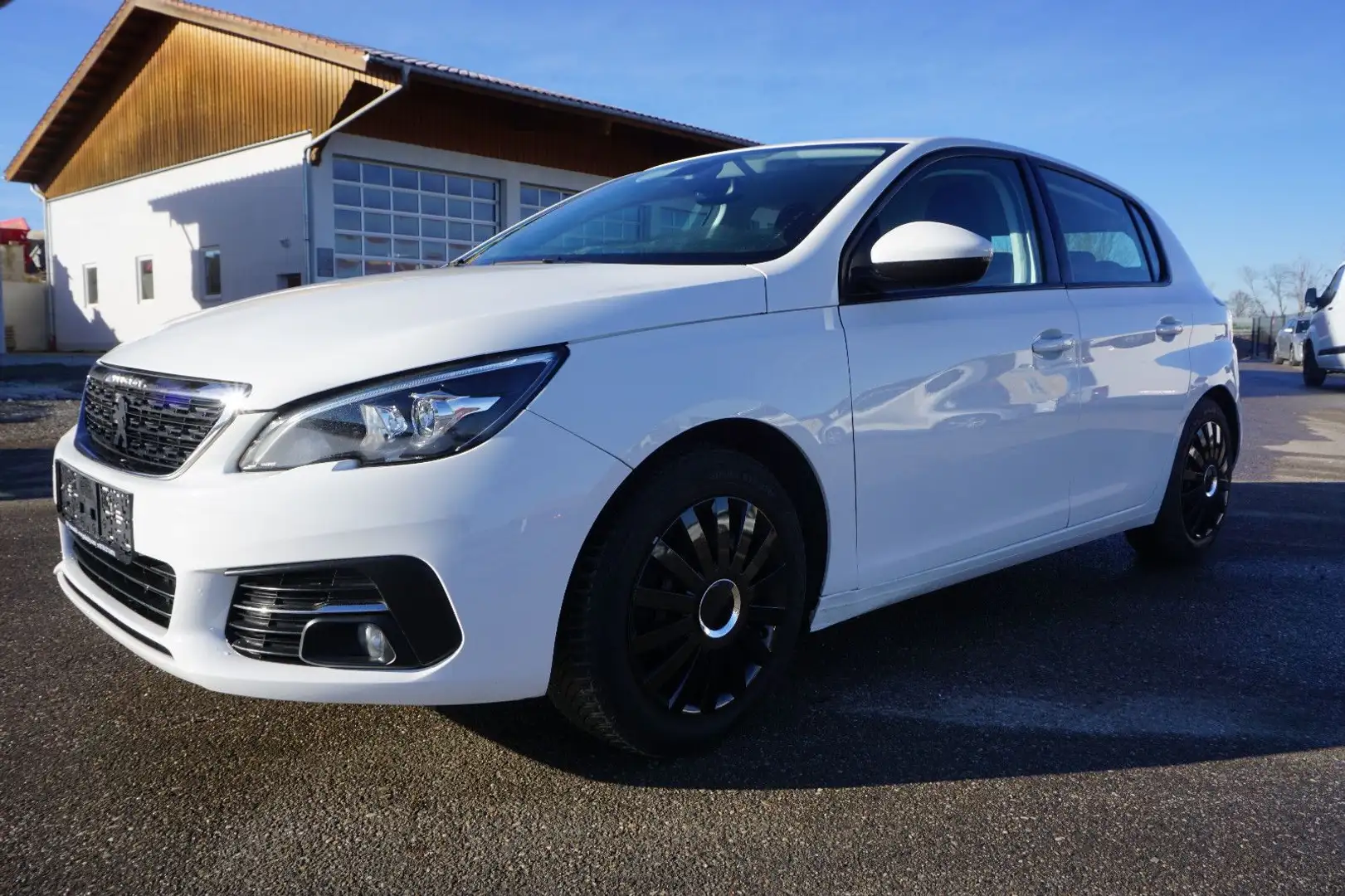 Peugeot 308 Active Pack Autom. NAV 3D Tempo 8 fach Weiß - 1