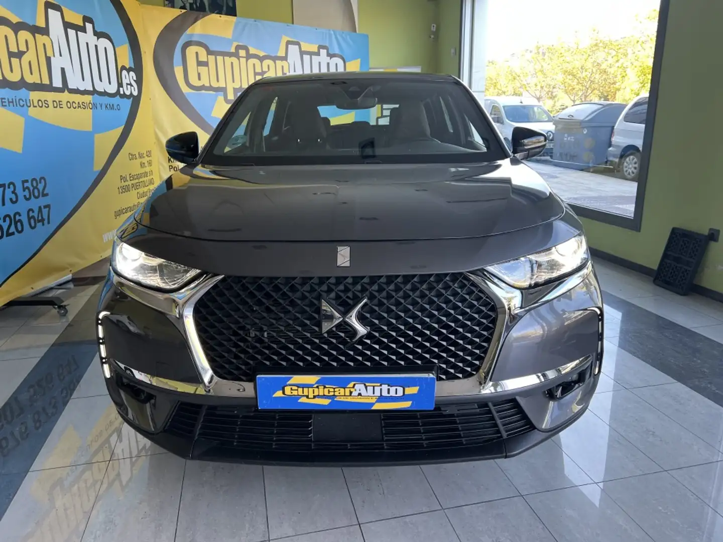 DS Automobiles DS 7 Crossback 1.5BlueHDi Chic Aut. Gris - 2