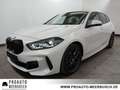 BMW 118 i M Sport MMRY/ACC/ADAPTLED/PANO/KMFRTZGNG/HUD Weiß - thumbnail 1
