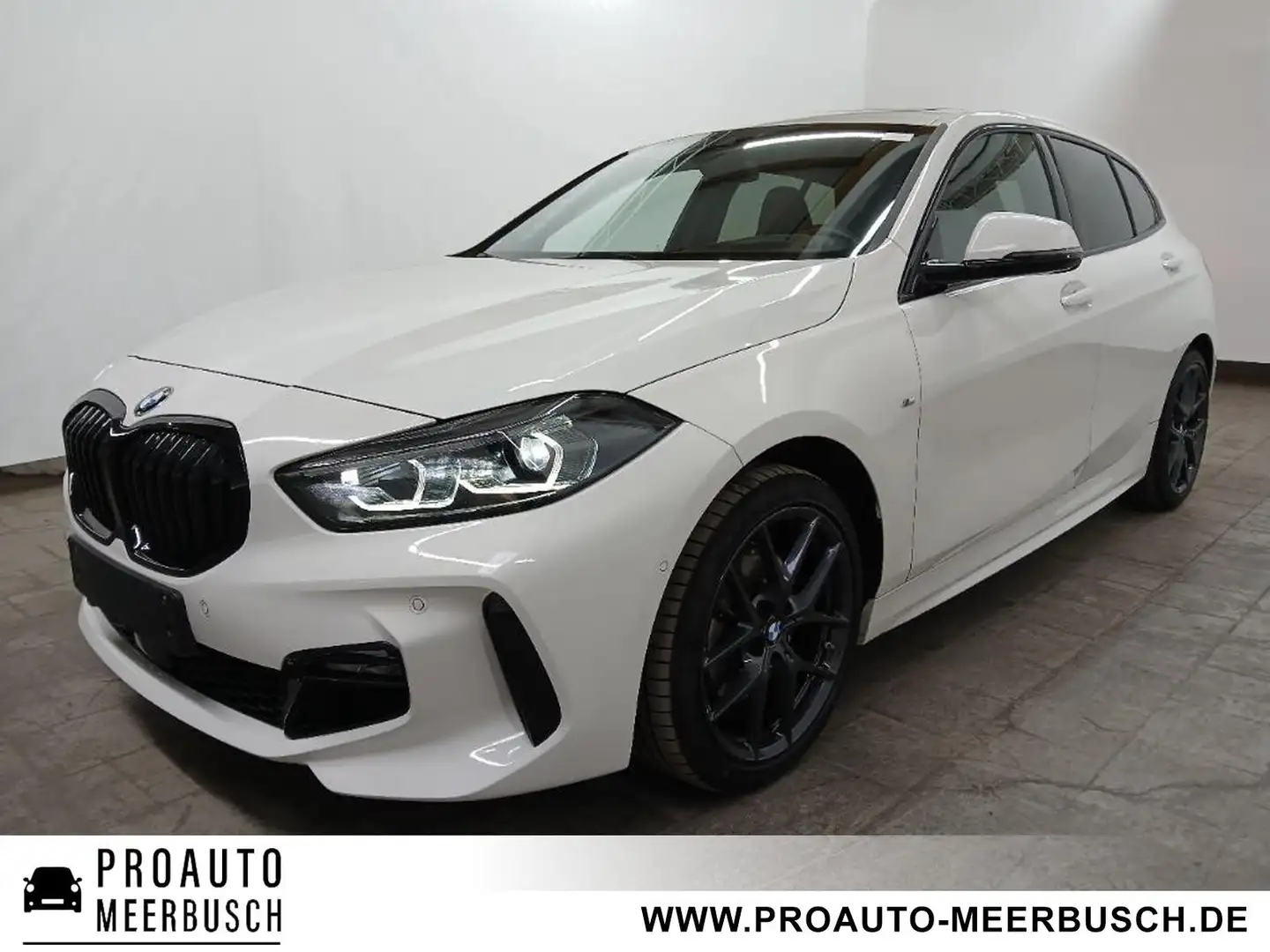 BMW 118 i M Sport MMRY/ACC/ADAPTLED/PANO/KMFRTZGNG/HUD Weiß - 1