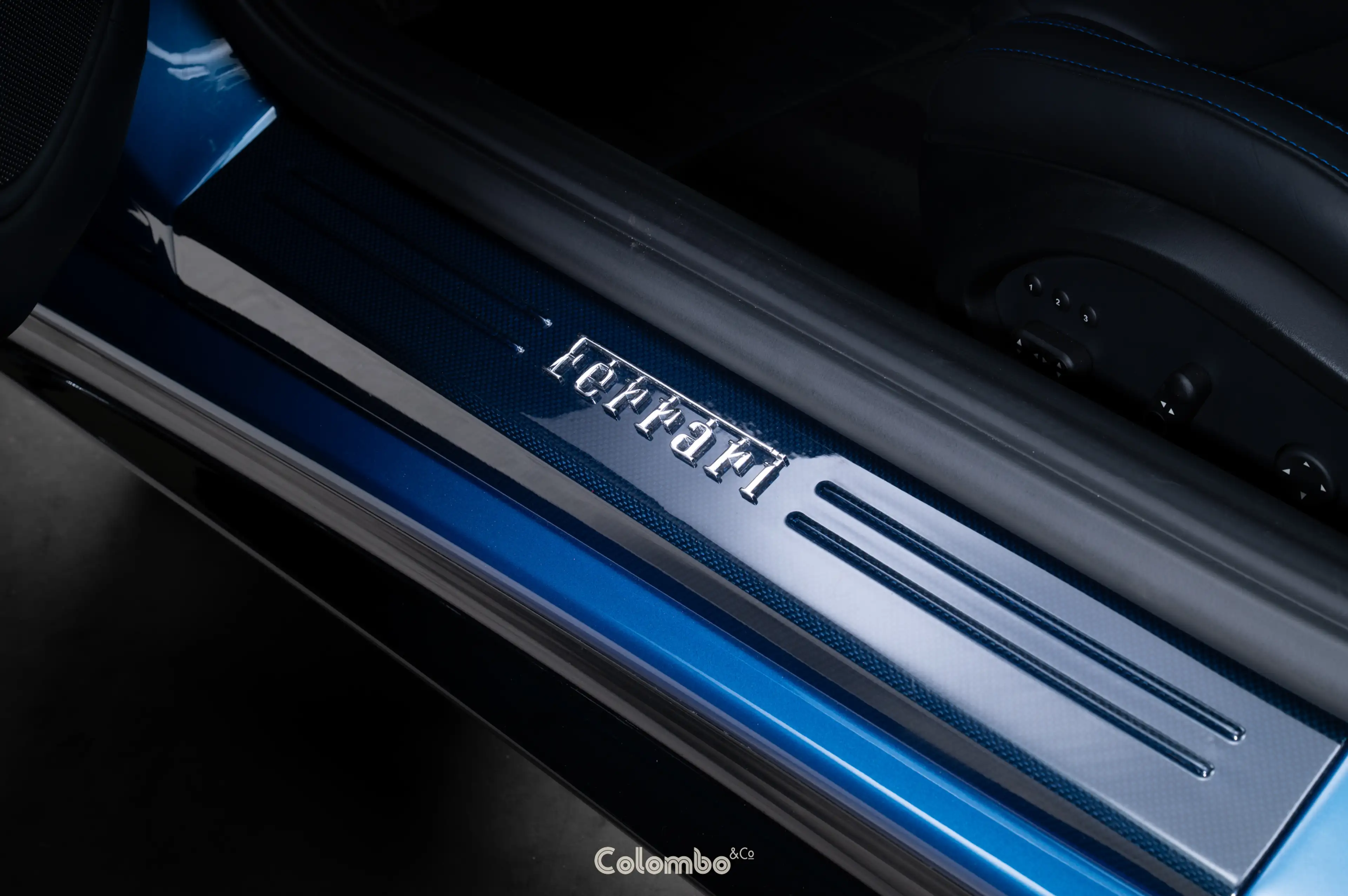 Ferrari F12 Tailor made - Blue Carbon interior trim — photo 6