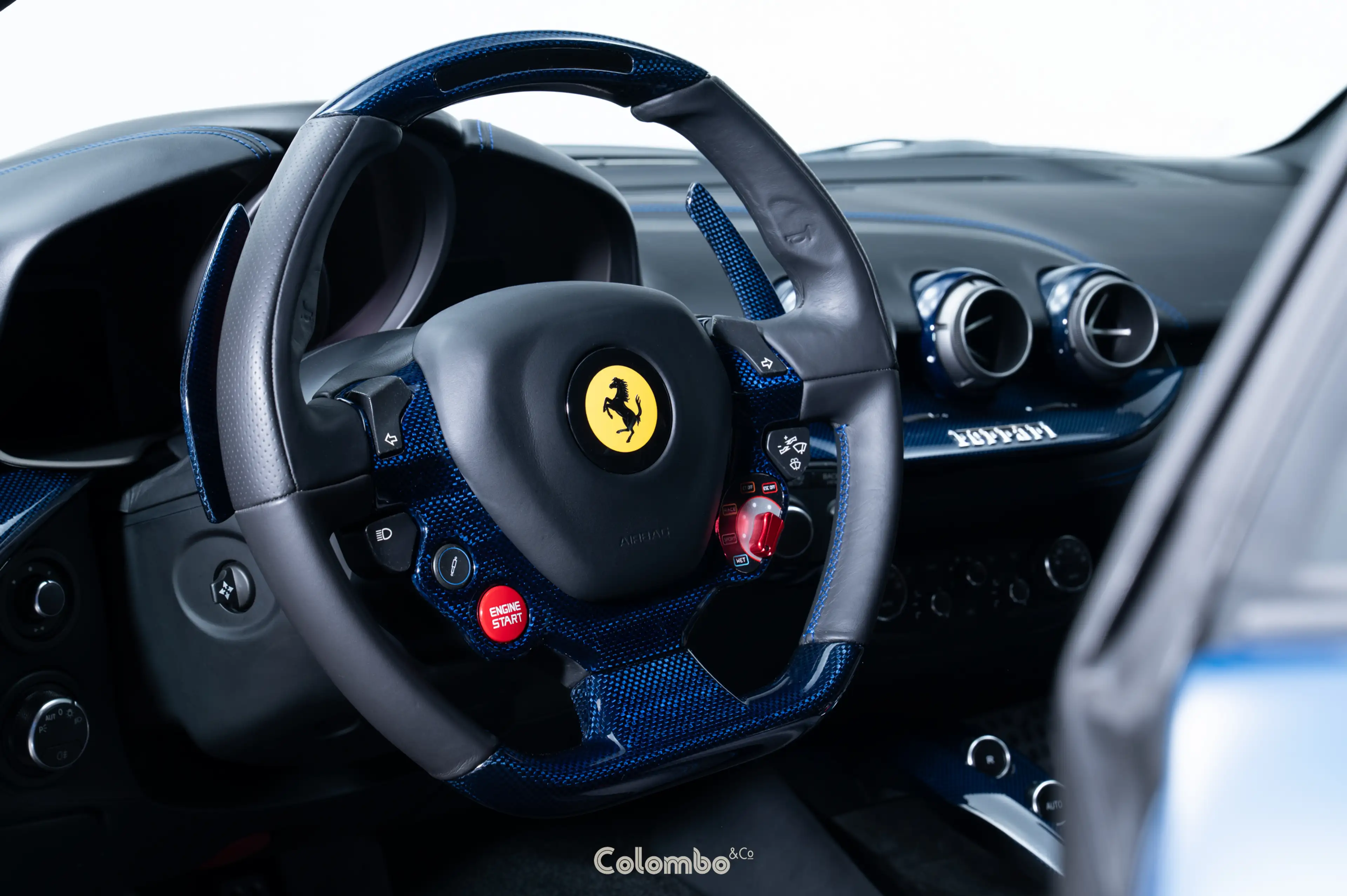 Ferrari F12 Tailor made - Blue Carbon interior trim — photo 11