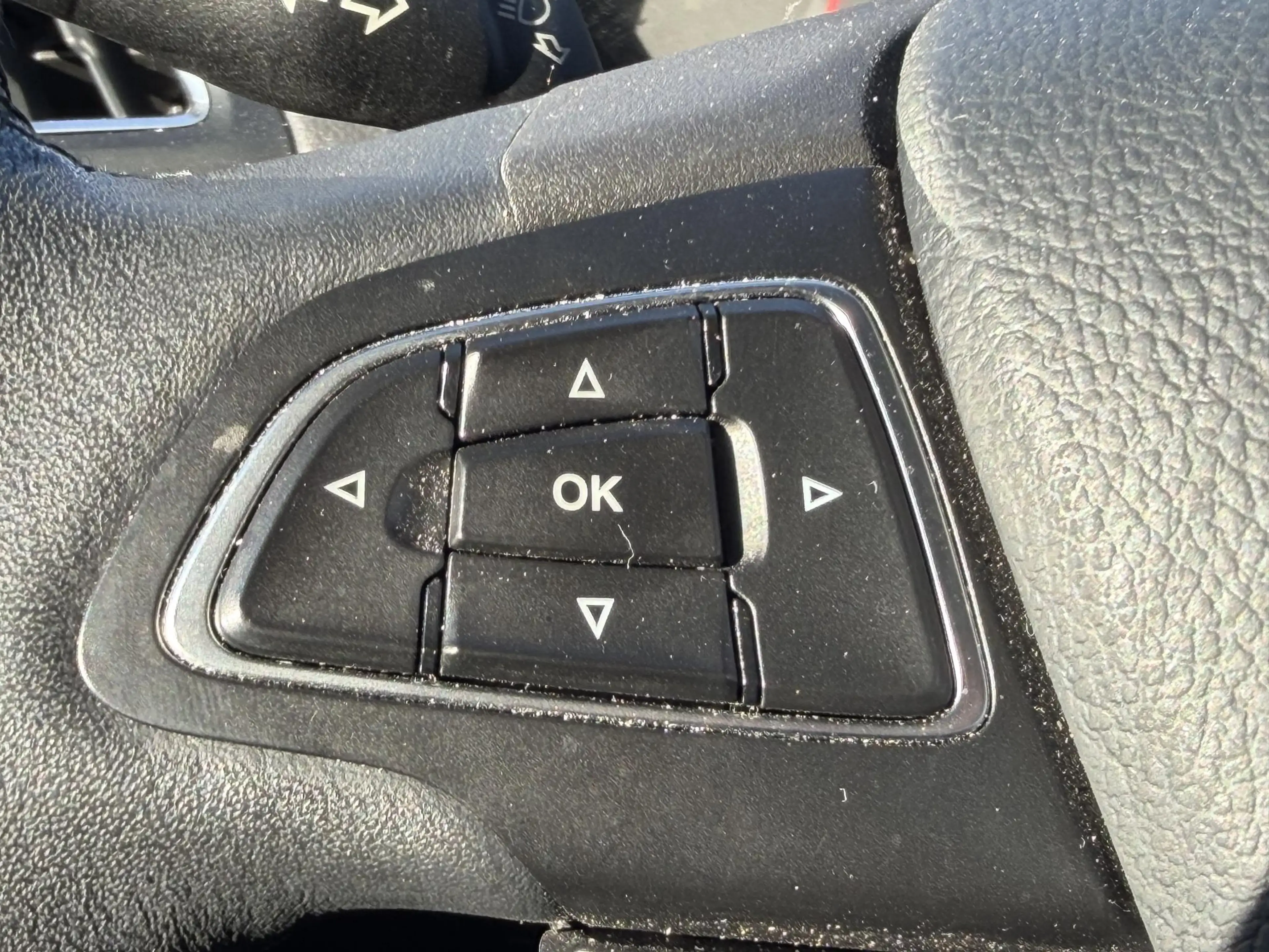 Ford C-Max 1.5 Titanium Trekhaak | Navigatie | Cruise control — photo 13