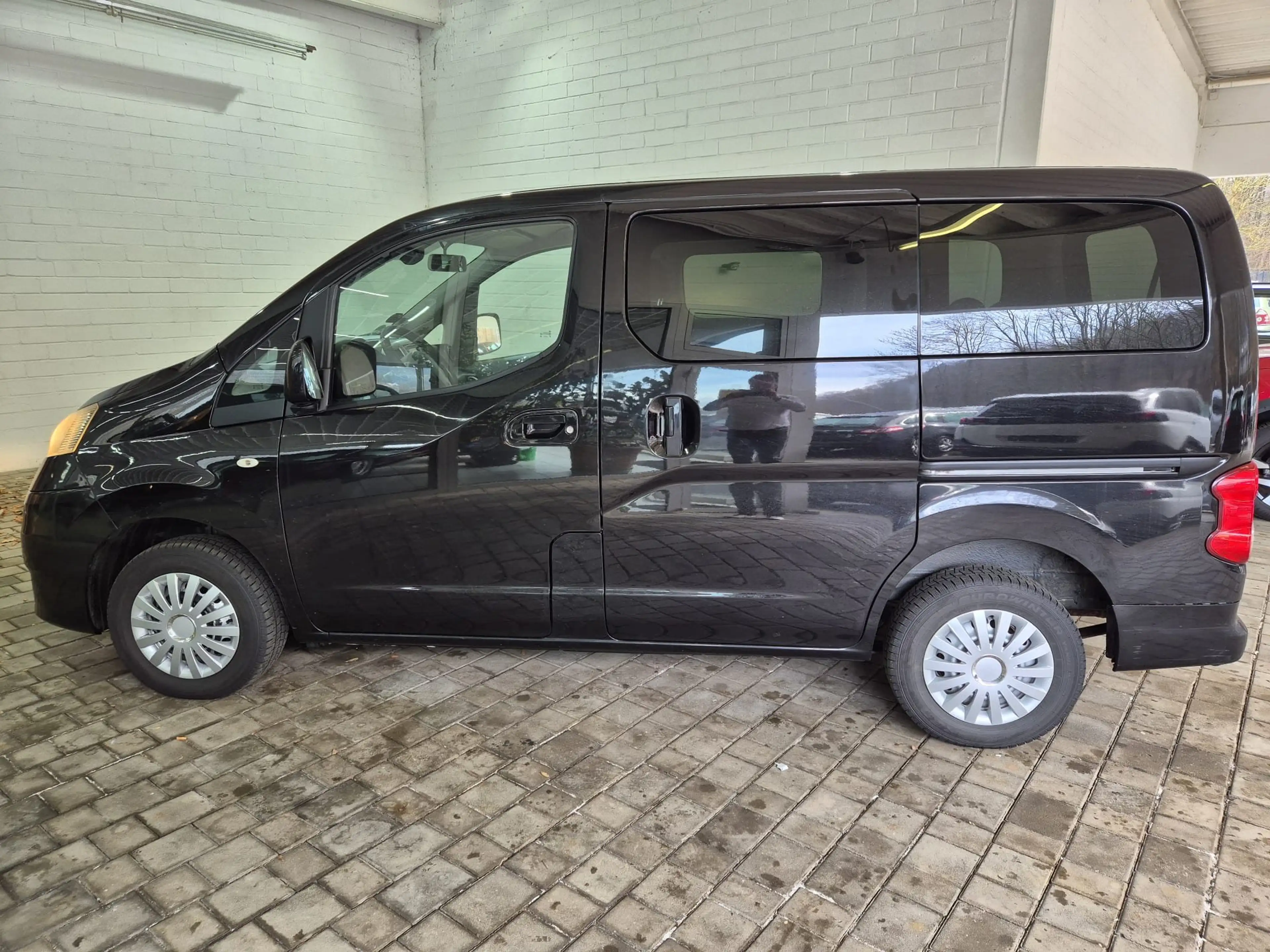 Nissan Evalia Evalia Tekna *7-Sitzer* — photo 7