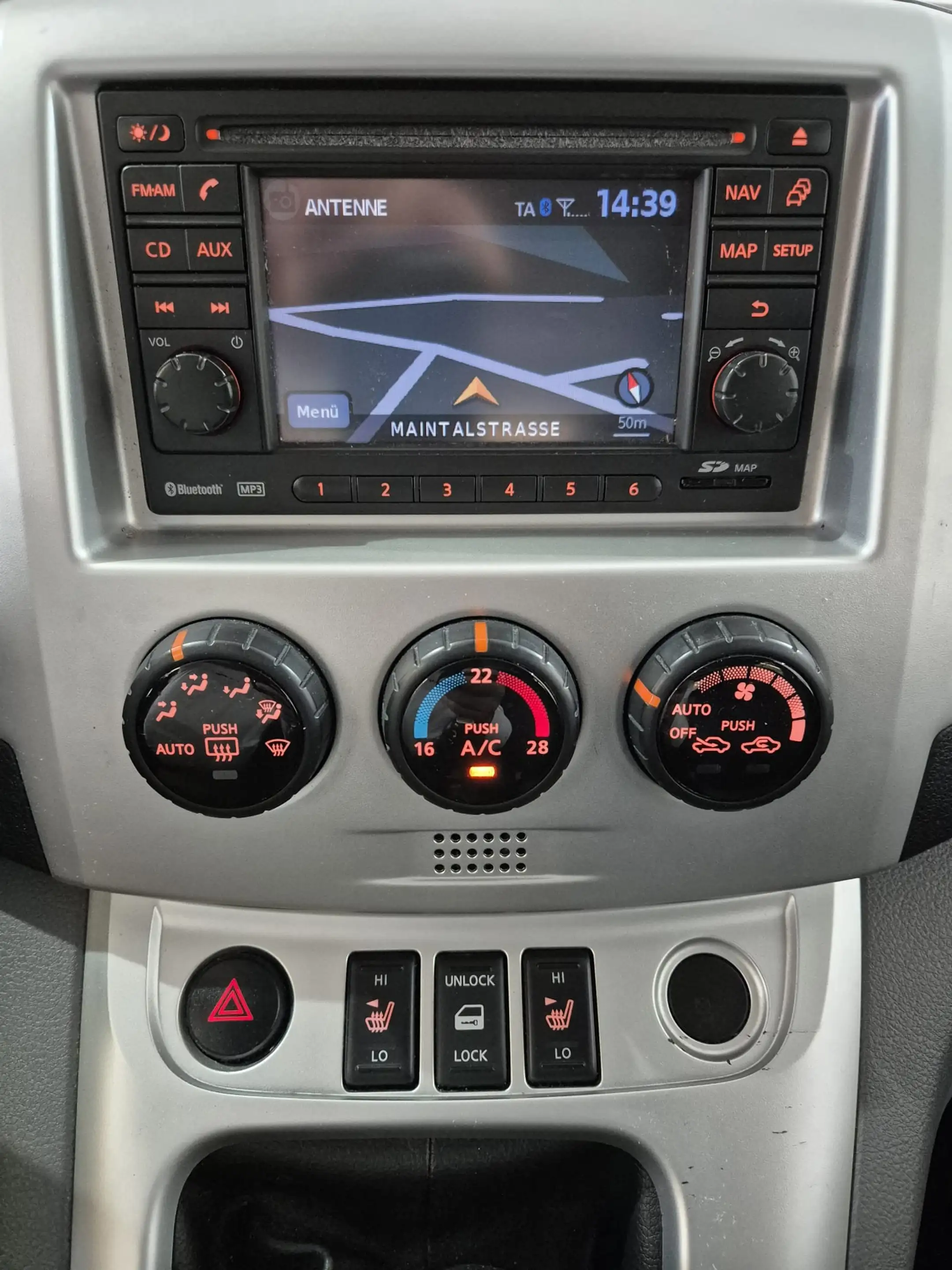 Nissan Evalia Evalia Tekna *7-Sitzer* — photo 12