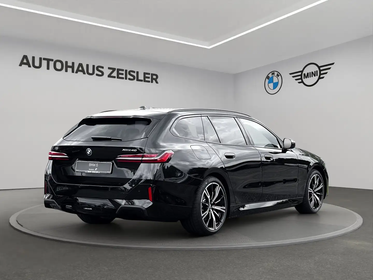 BMW i5 xDrive40 Tour. M Sport Pro 20"LM AHK Glasdach Sitz Negru - 2