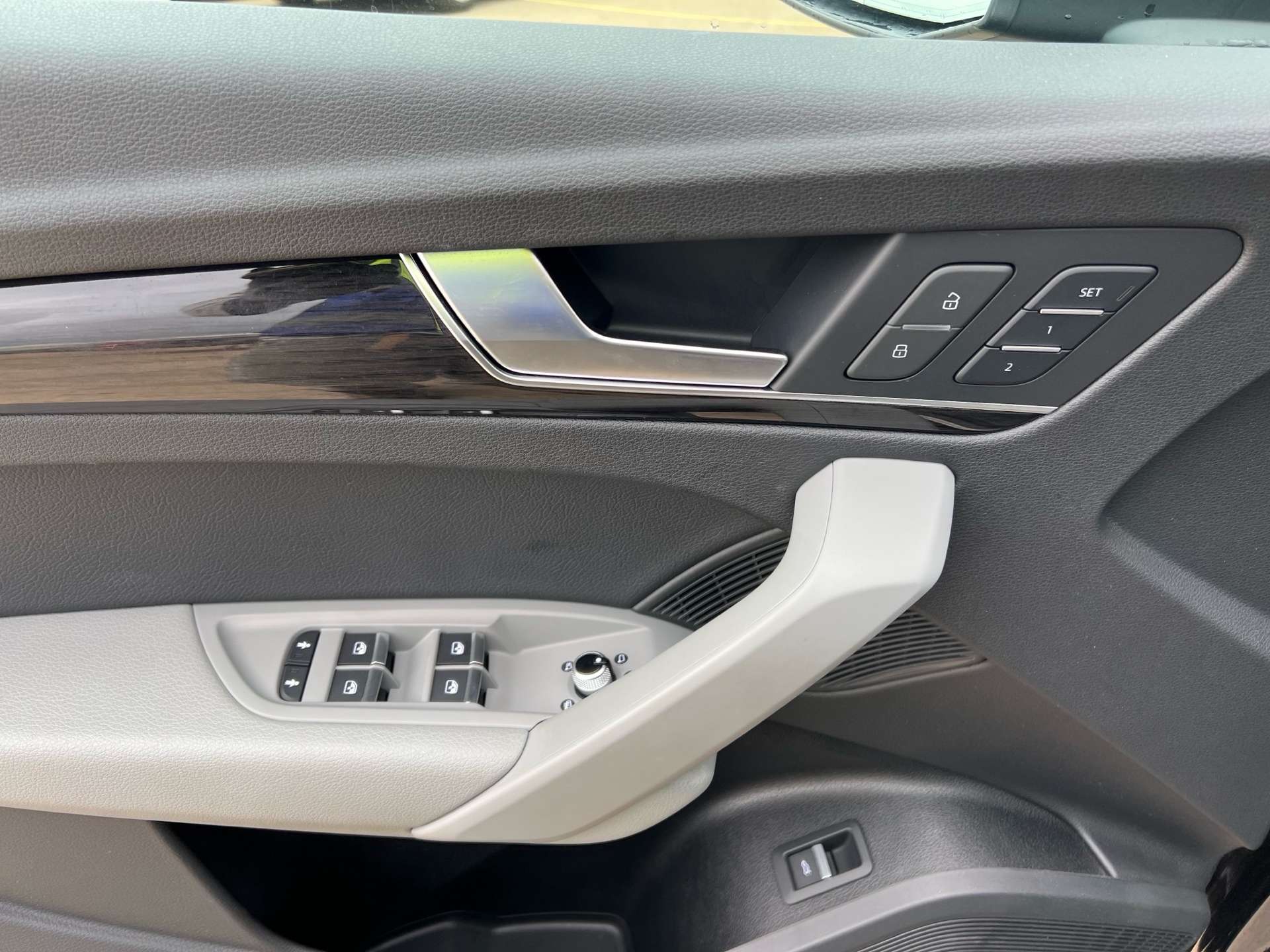 2019 Audi Q5 Prestige Quattro | Low KM | Panoramic roof thumb 36