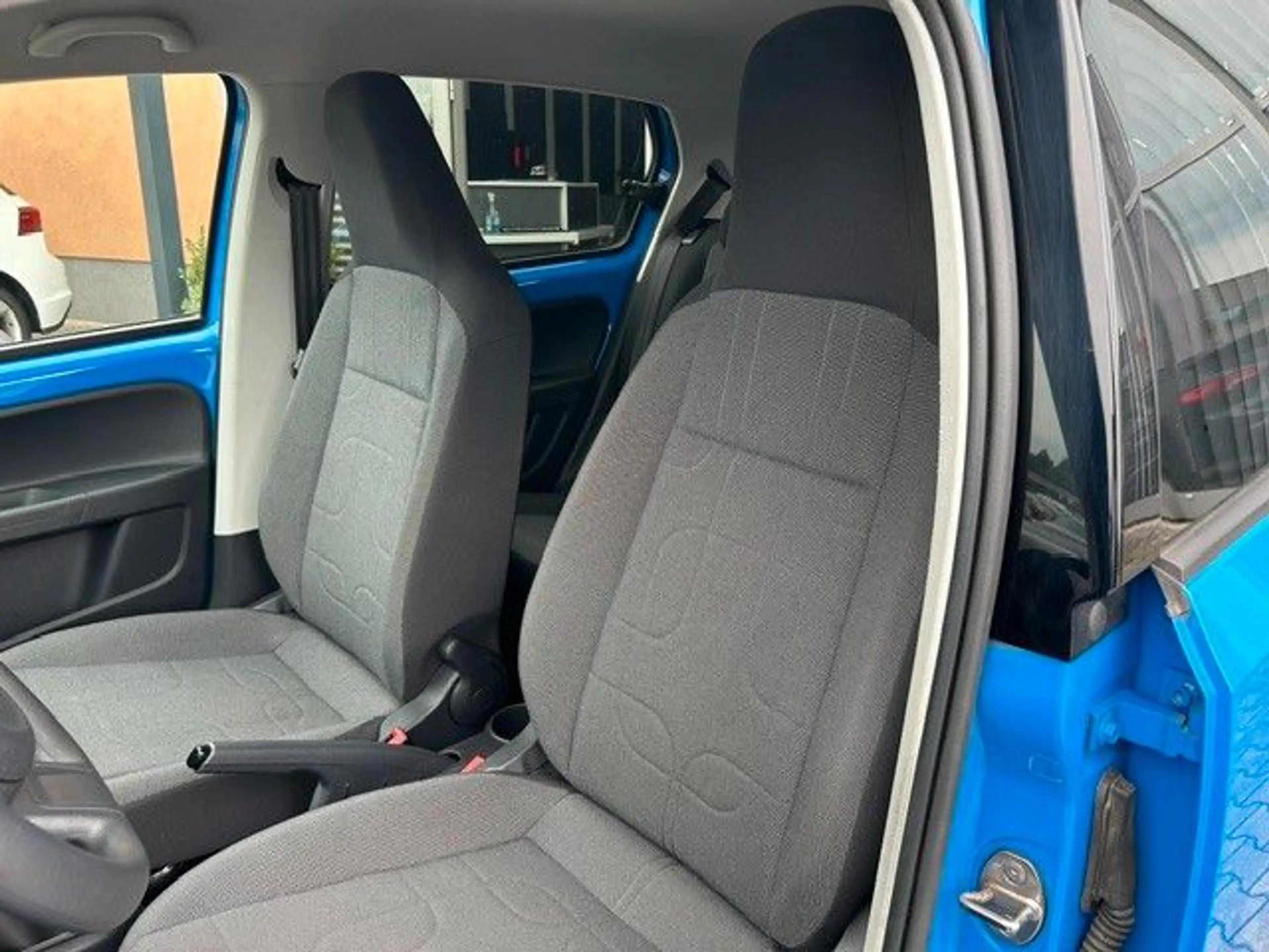 Volkswagen up! move up! — photo 15
