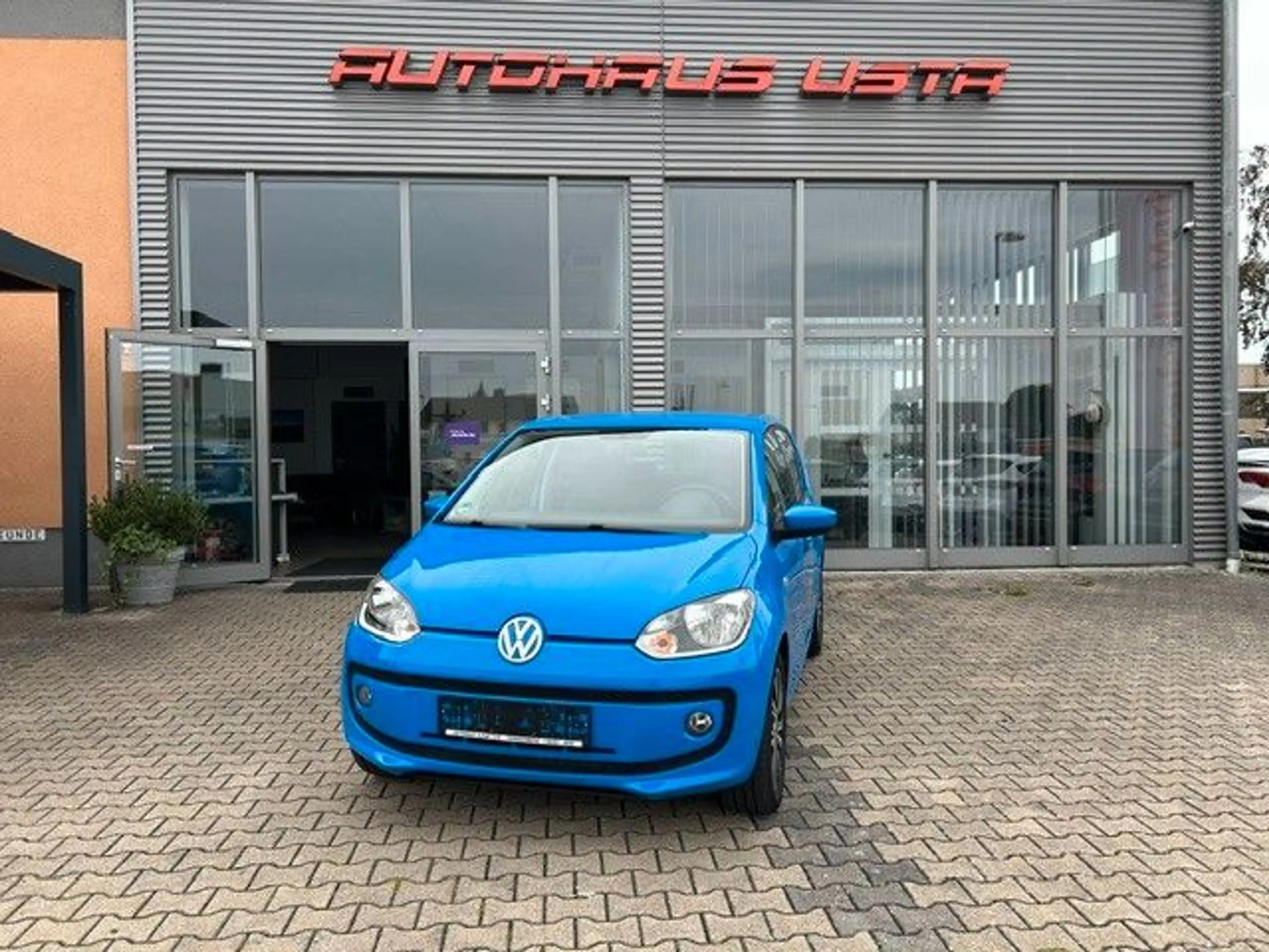 Volkswagen up! move up!