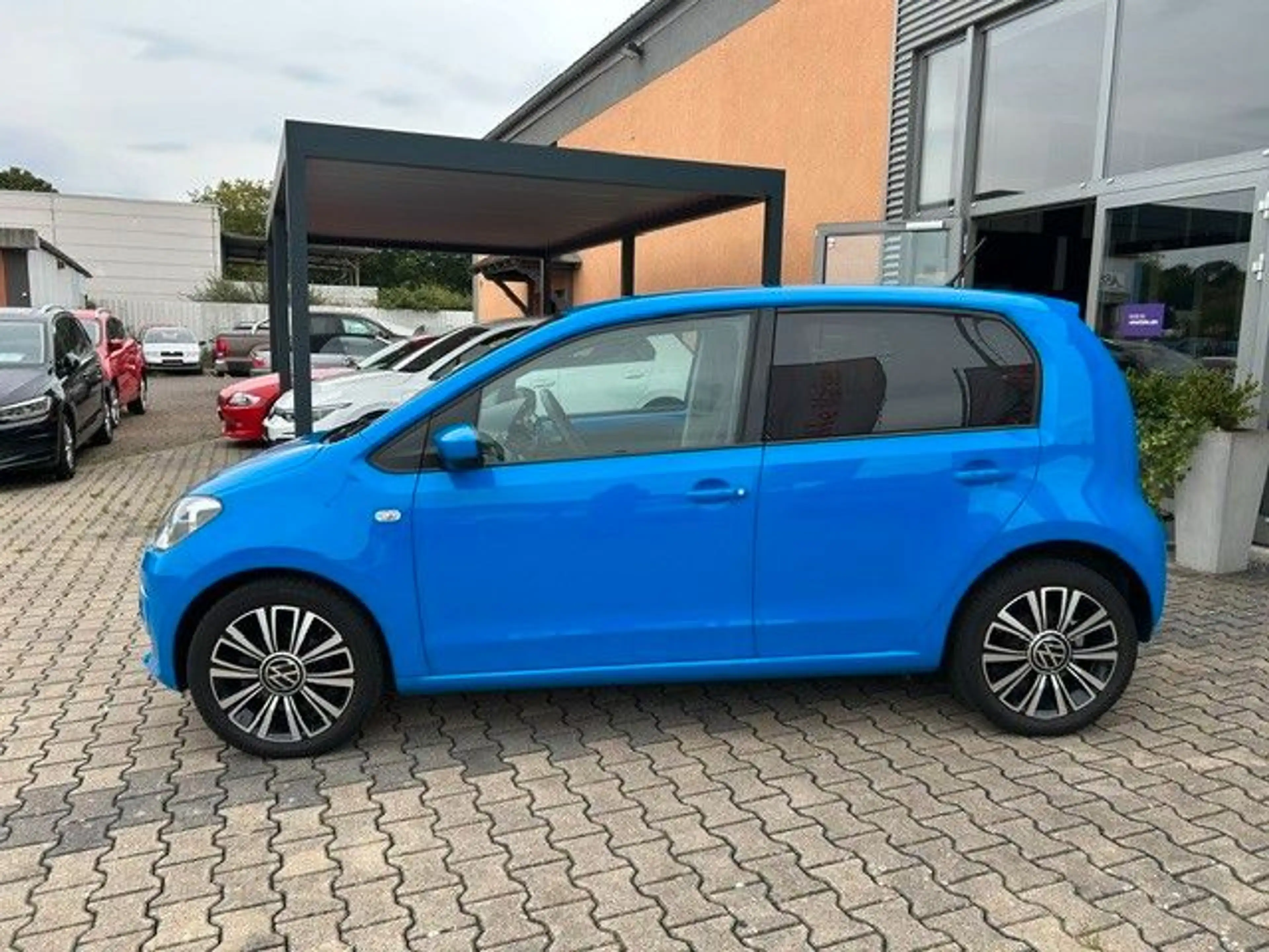 Volkswagen up! move up! — photo 5