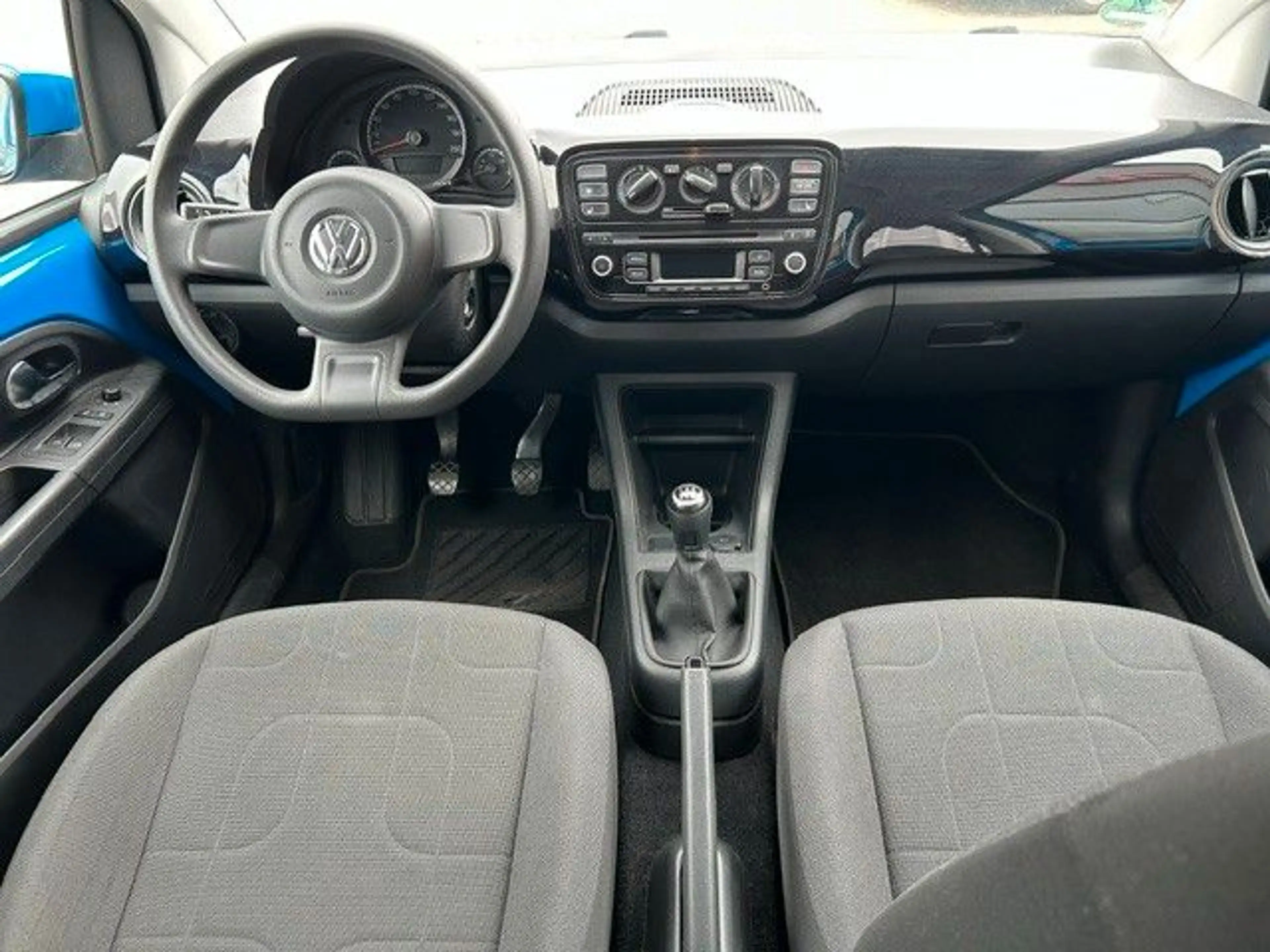 Volkswagen up! move up! — photo 12