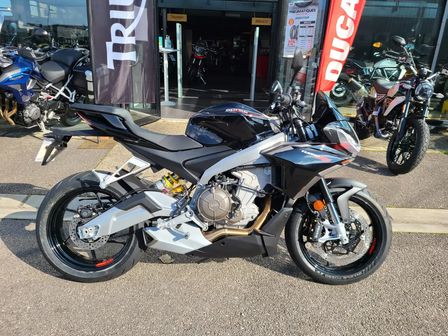 Aprilia Tuono - 2