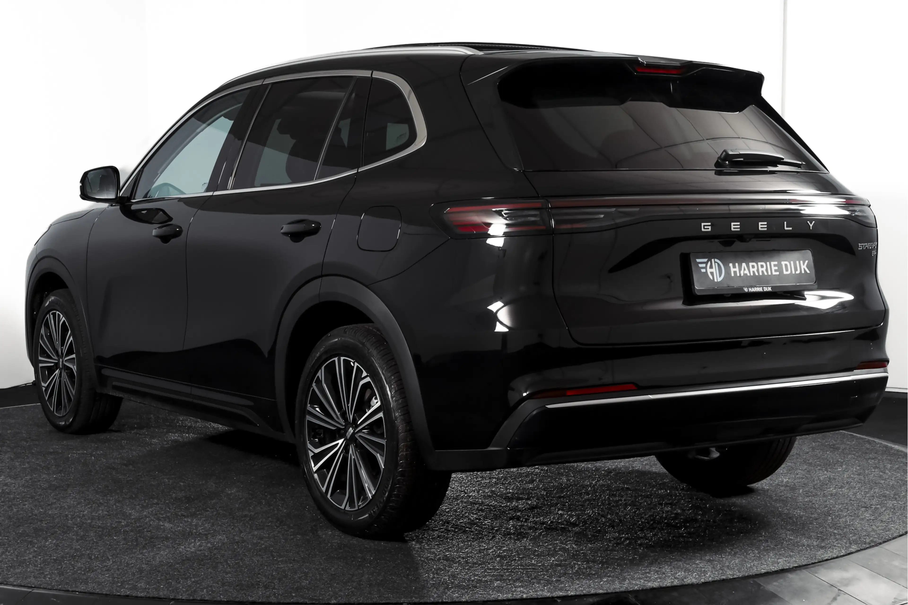 Geely Starray EM-i 1.5 Max+ | S/K-Panodak | 360 Camera | NAV+App. Con — photo 28