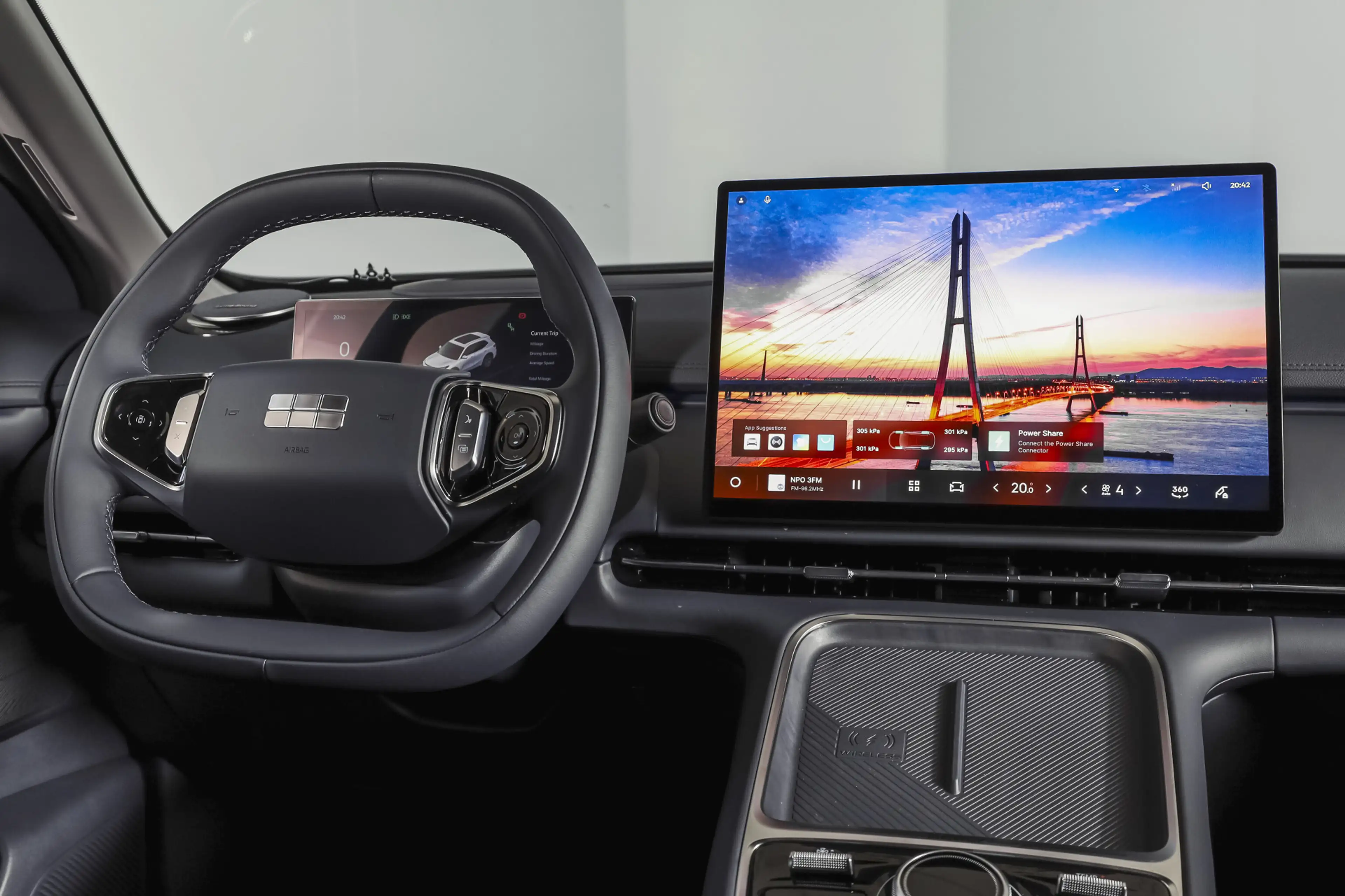 Geely Starray EM-i 1.5 Max+ | S/K-Panodak | 360 Camera | NAV+App. Con — photo 48