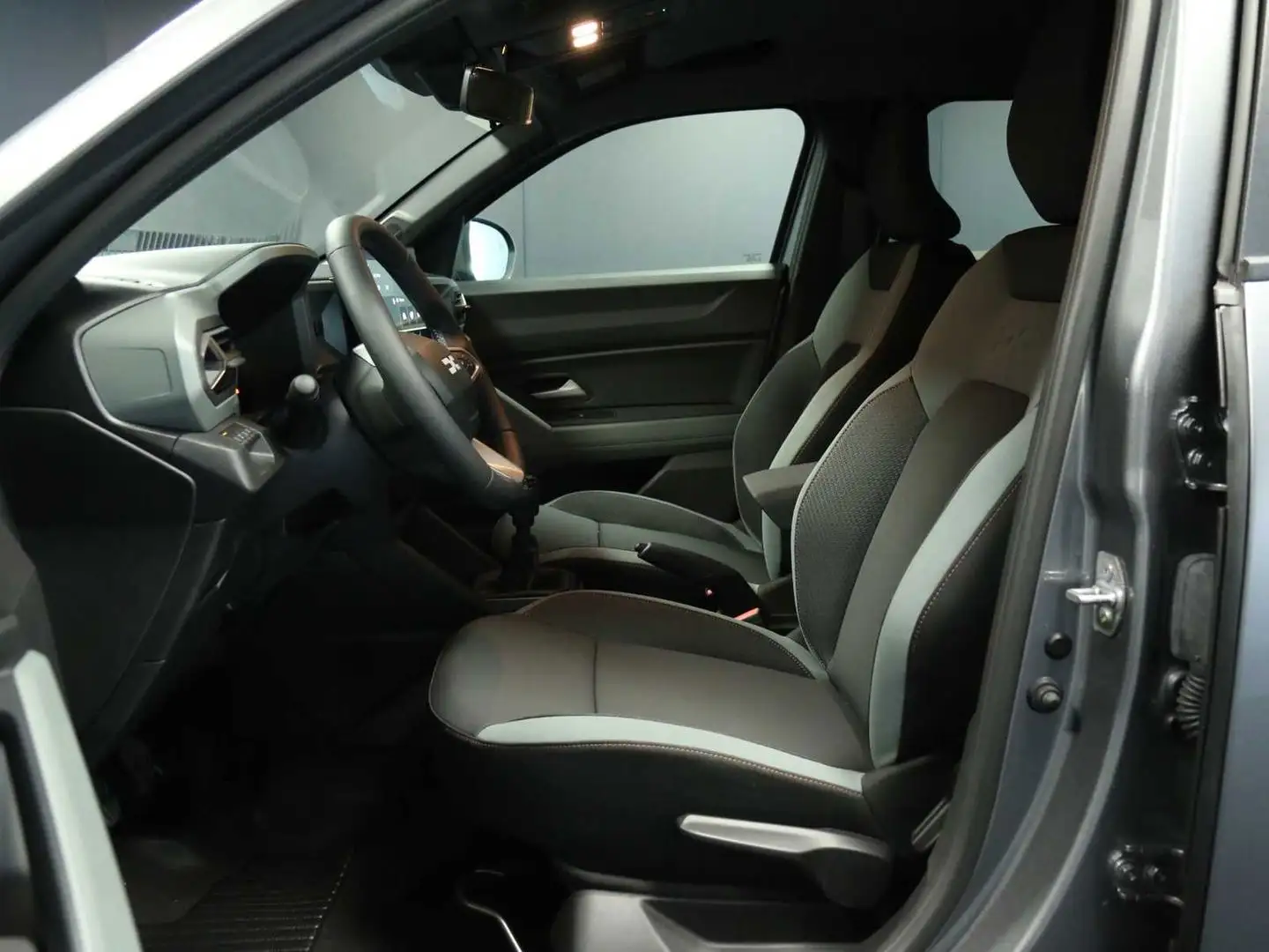 Dacia Duster 1.2 Tce 130CV MHEV 4x4 Extreme *PROMO FINANZIAMENTO* Grau - 2