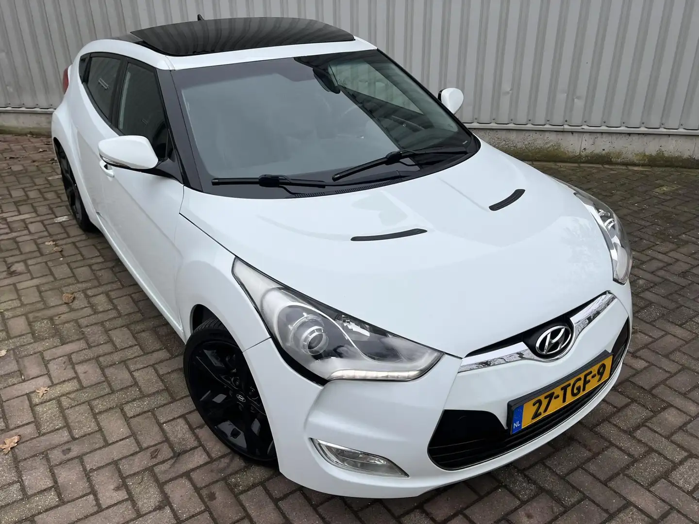 Hyundai VELOSTER 1.6 GDI i-Catcher Keyless Panodak Weiß - 2
