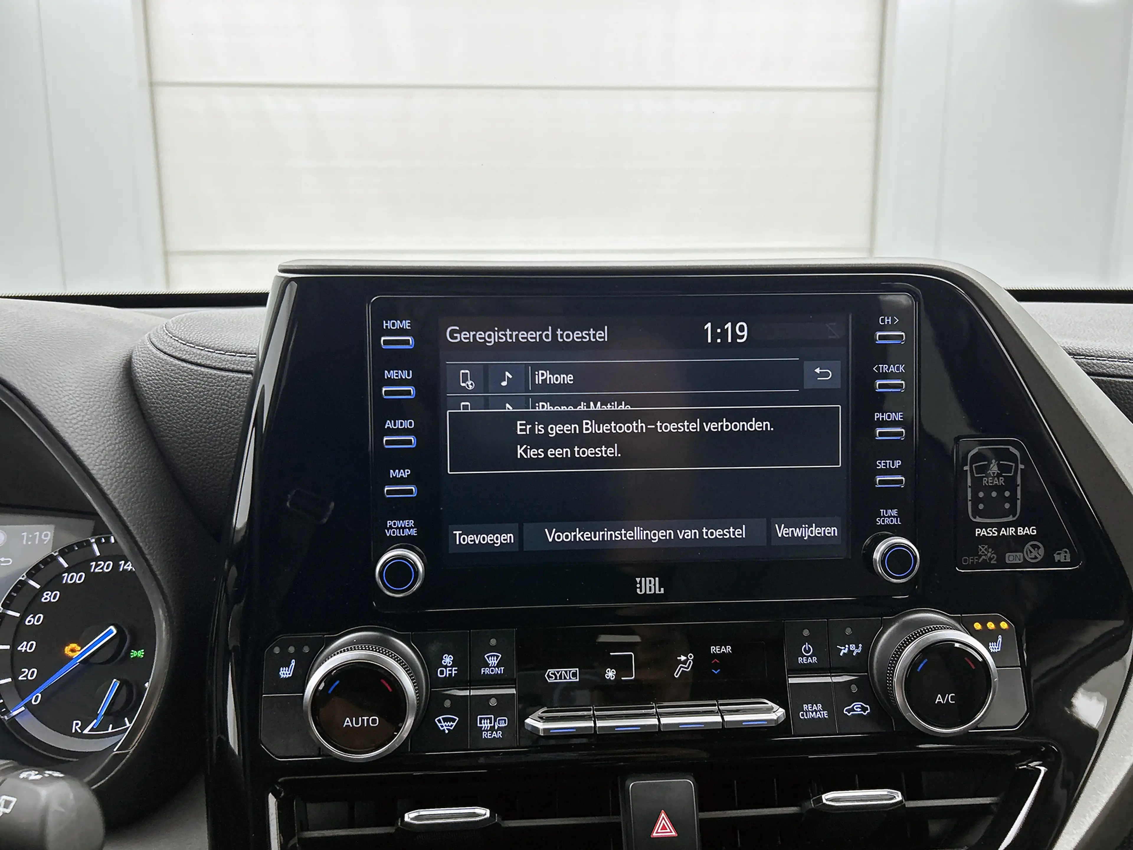 Toyota Highlander 2.5 AWD Hybrid Executive — photo 13