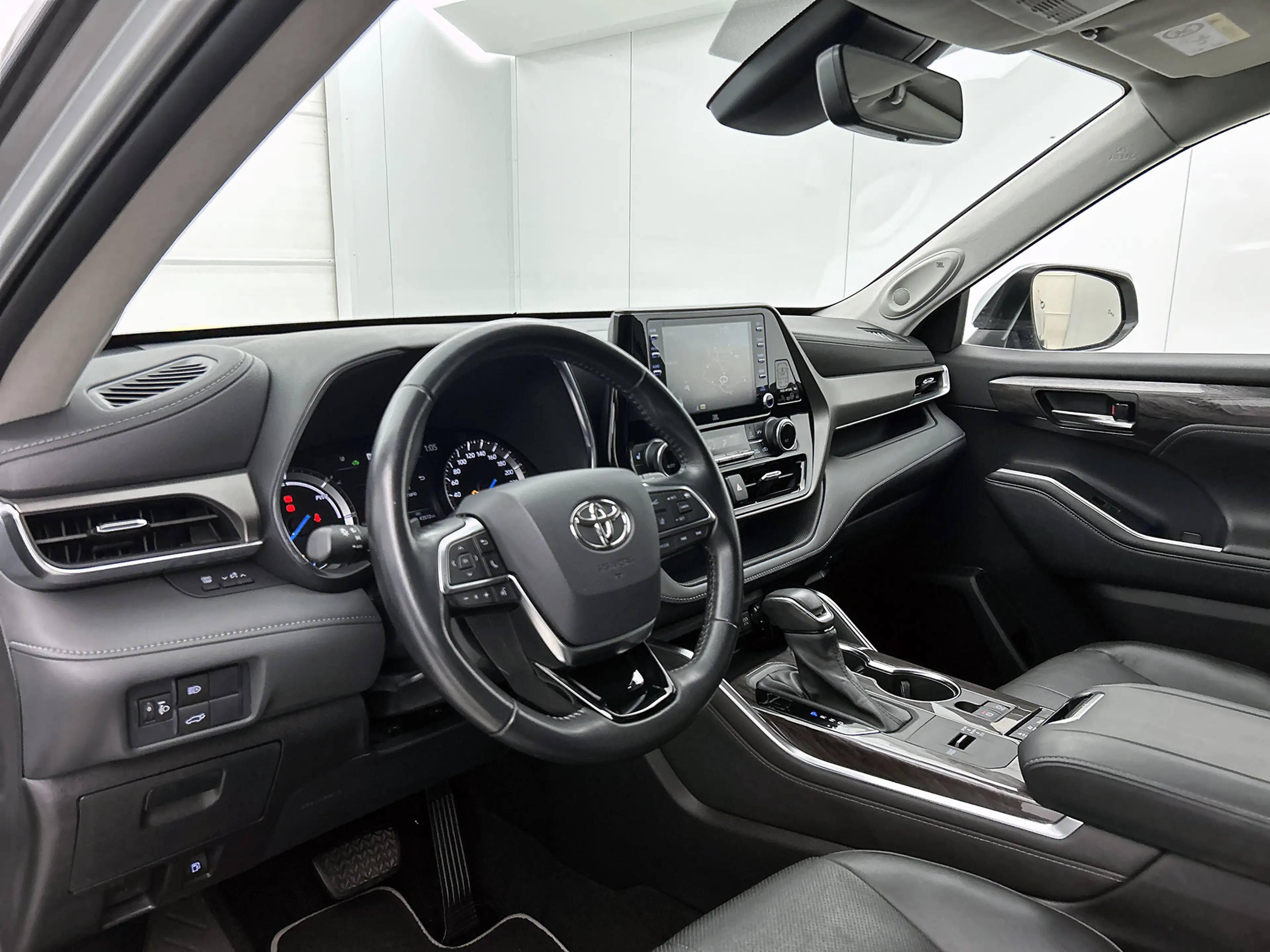 Toyota Highlander 2.5 AWD Hybrid Executive — photo 7