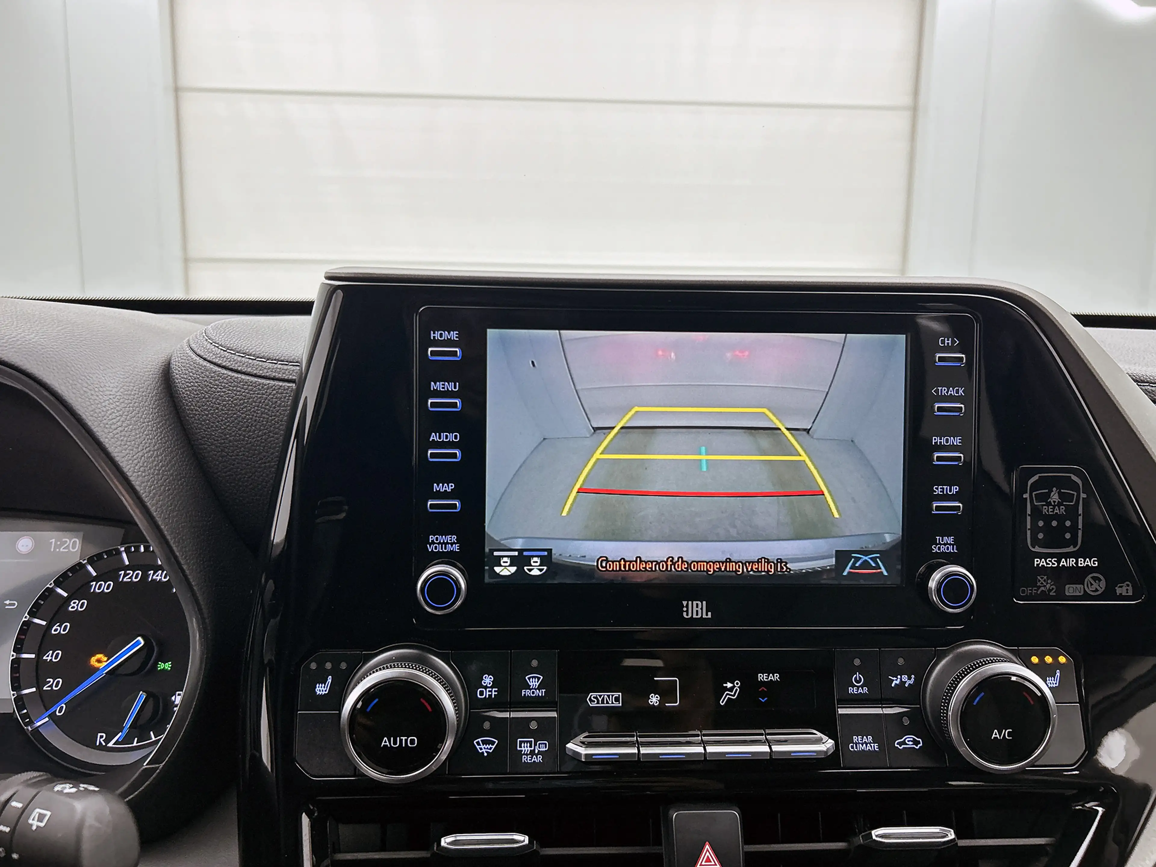Toyota Highlander 2.5 AWD Hybrid Executive — photo 14
