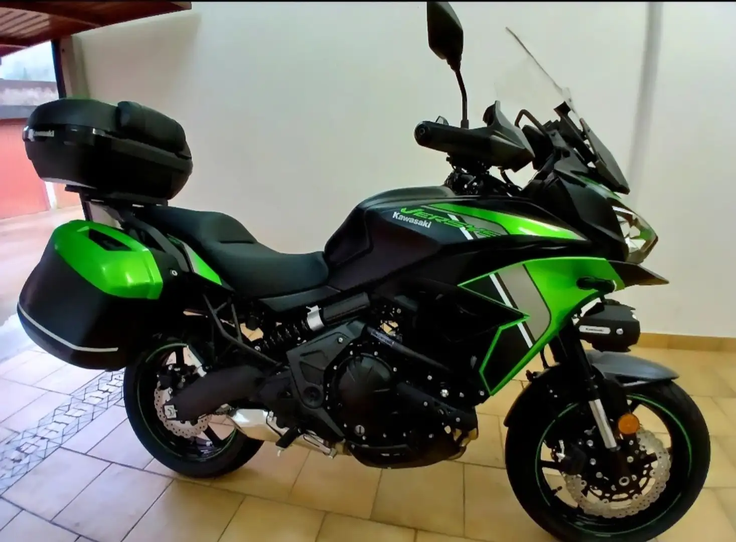 Kawasaki Versys 650 Gran Tourer Nero - 2