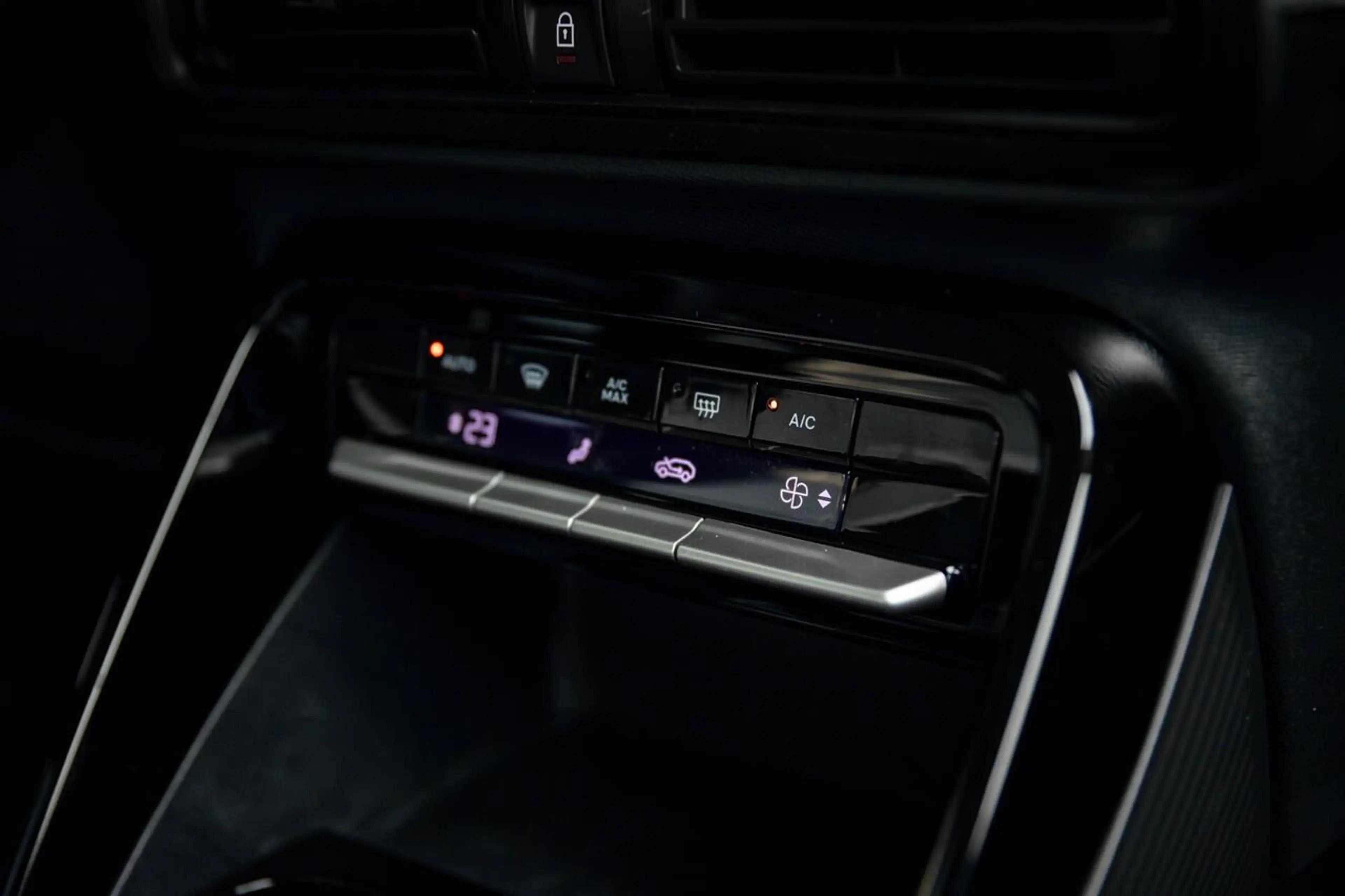 Citroen C3 100 PK MT | MAX | Camera | Navi | Airco | Apple... — photo 13