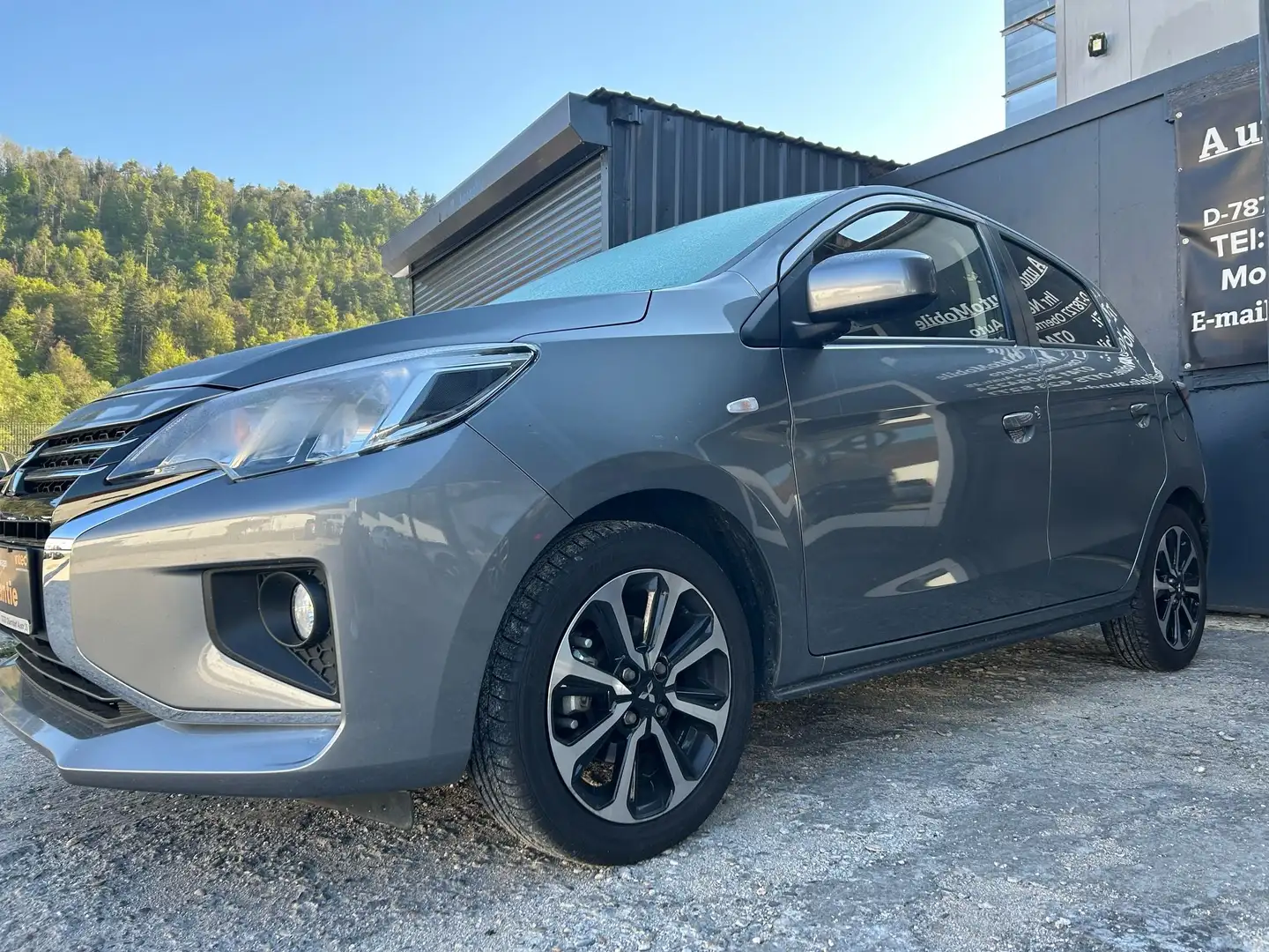 Mitsubishi Space Star 1.2 Automatik/Klima/Werks-GARANTIE/Navi Grau - 2