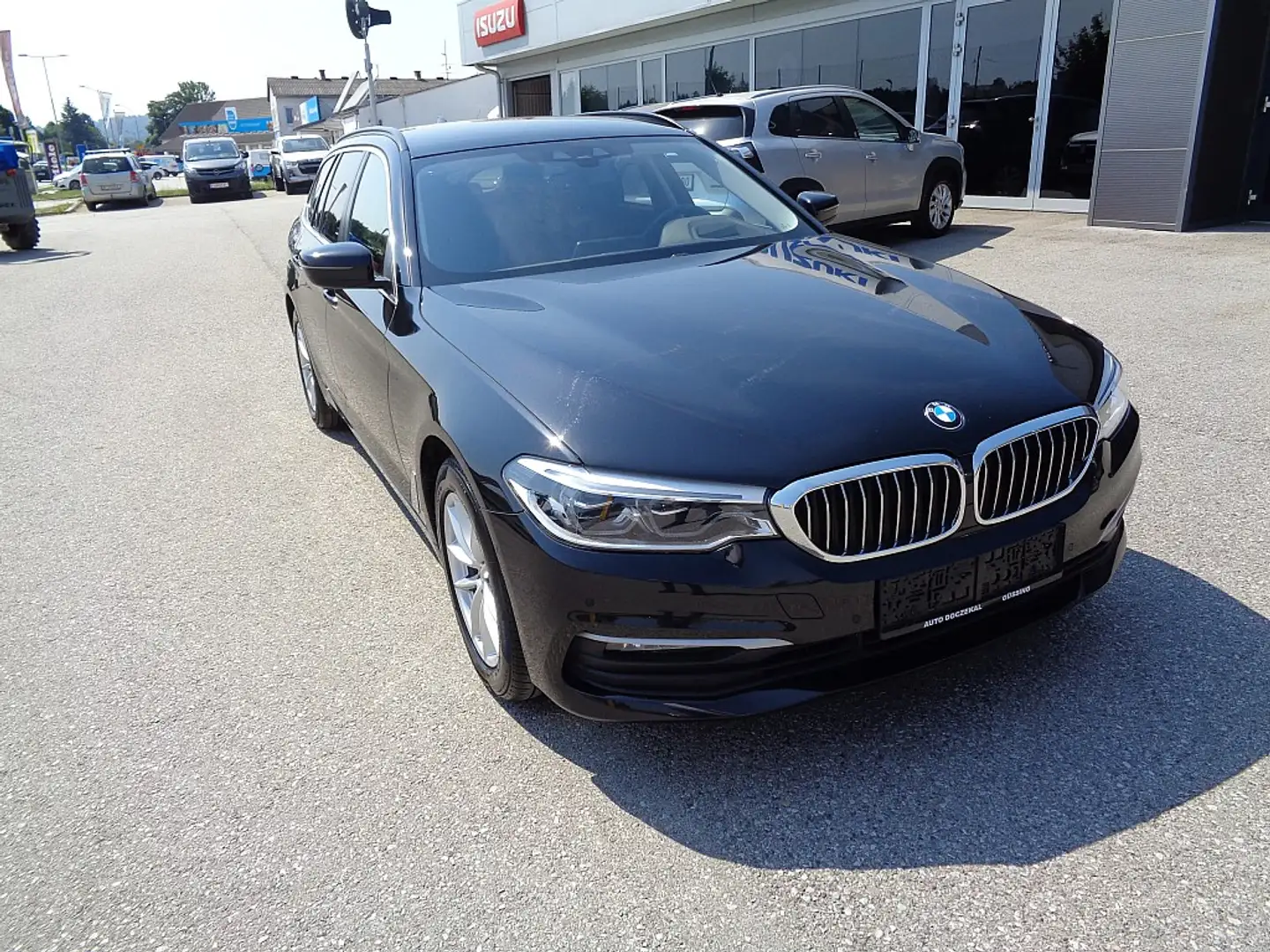 BMW 520 d xDrive Touring Aut. Schwarz - 2