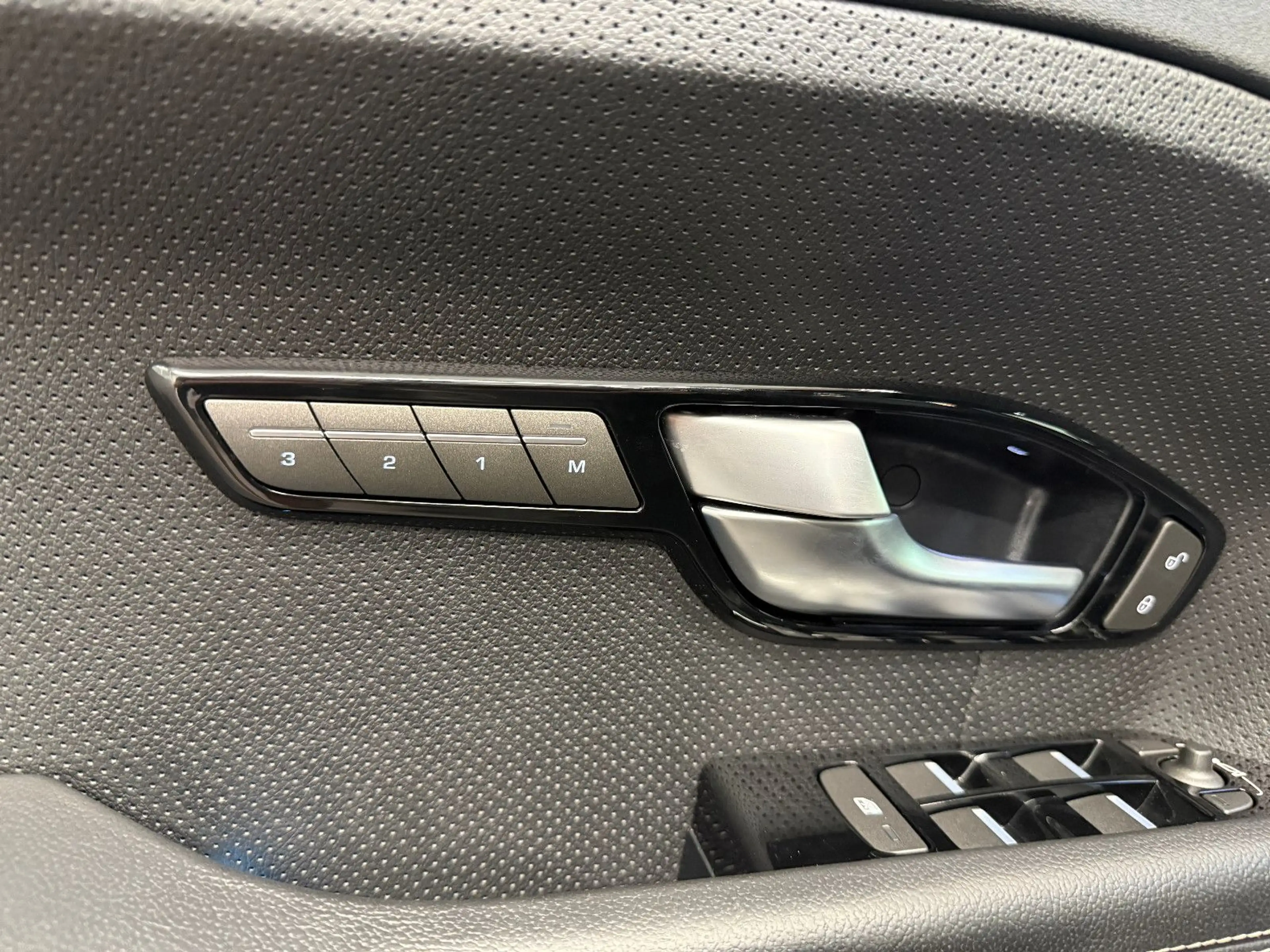 Land Rover Range Rover Evoque Dynamic 5 J. GARANTIE AHK LHZ — photo 8