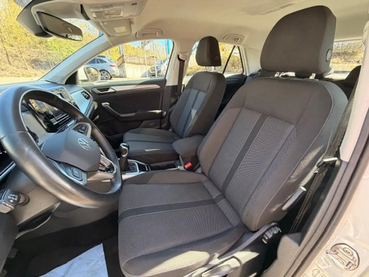 Volkswagen T-Roc 2.0TDI Life *Anhängerkupplung*App Connect*18" 11