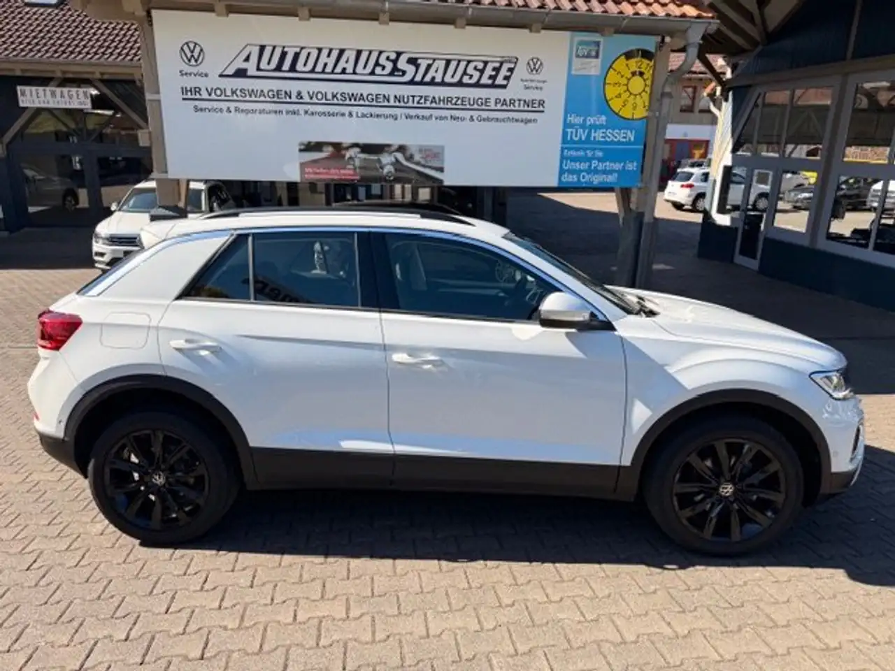 Volkswagen T-Roc 2.0TDI Life *Anhängerkupplung*App Connect*18" 4