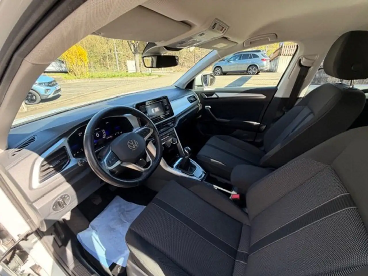 Volkswagen T-Roc 2.0TDI Life *Anhängerkupplung*App Connect*18" 12
