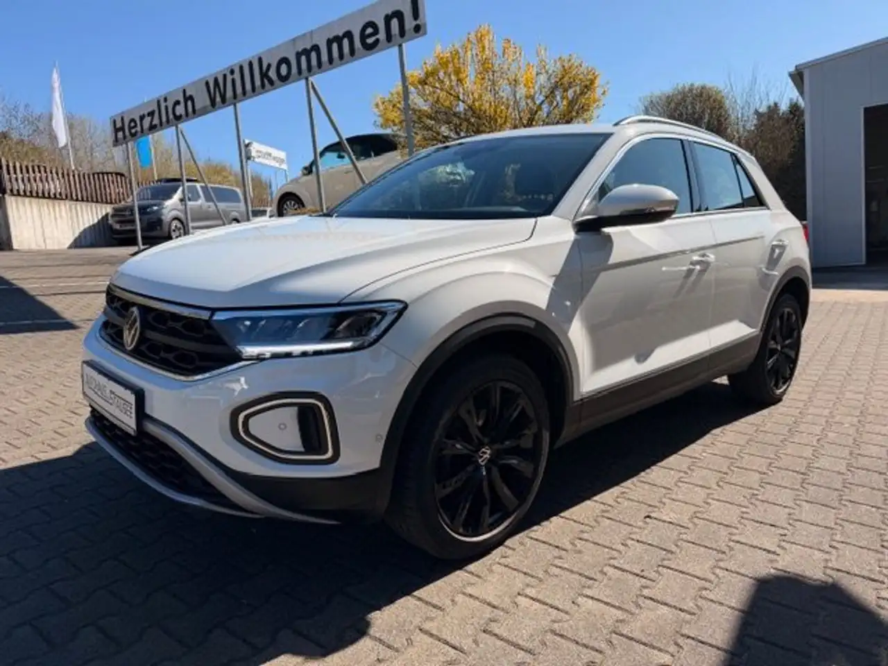 Volkswagen T-Roc 2.0TDI Life *Anhängerkupplung*App Connect*18"