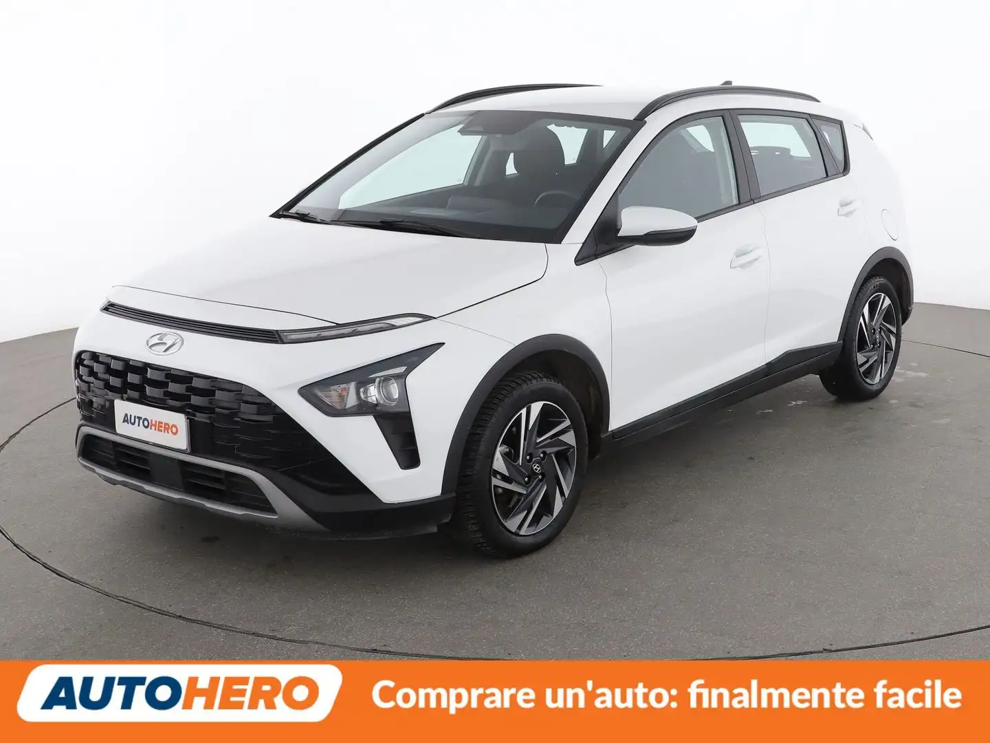 Hyundai BAYON 1.2 XLine Blanc - 1