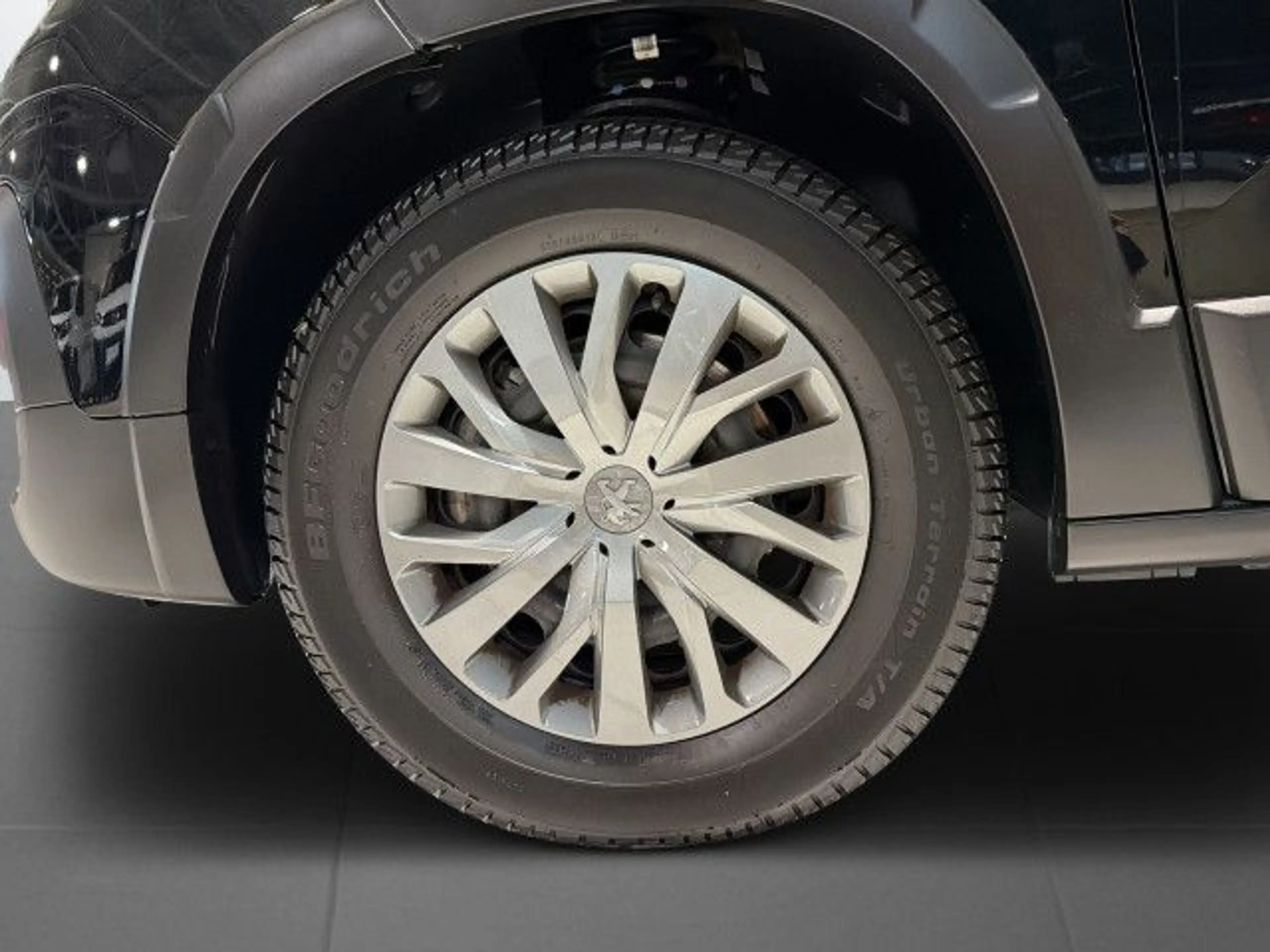 Peugeot Rifter ALLURE L1 / Dachreling / PDC Bluetooth — photo 9