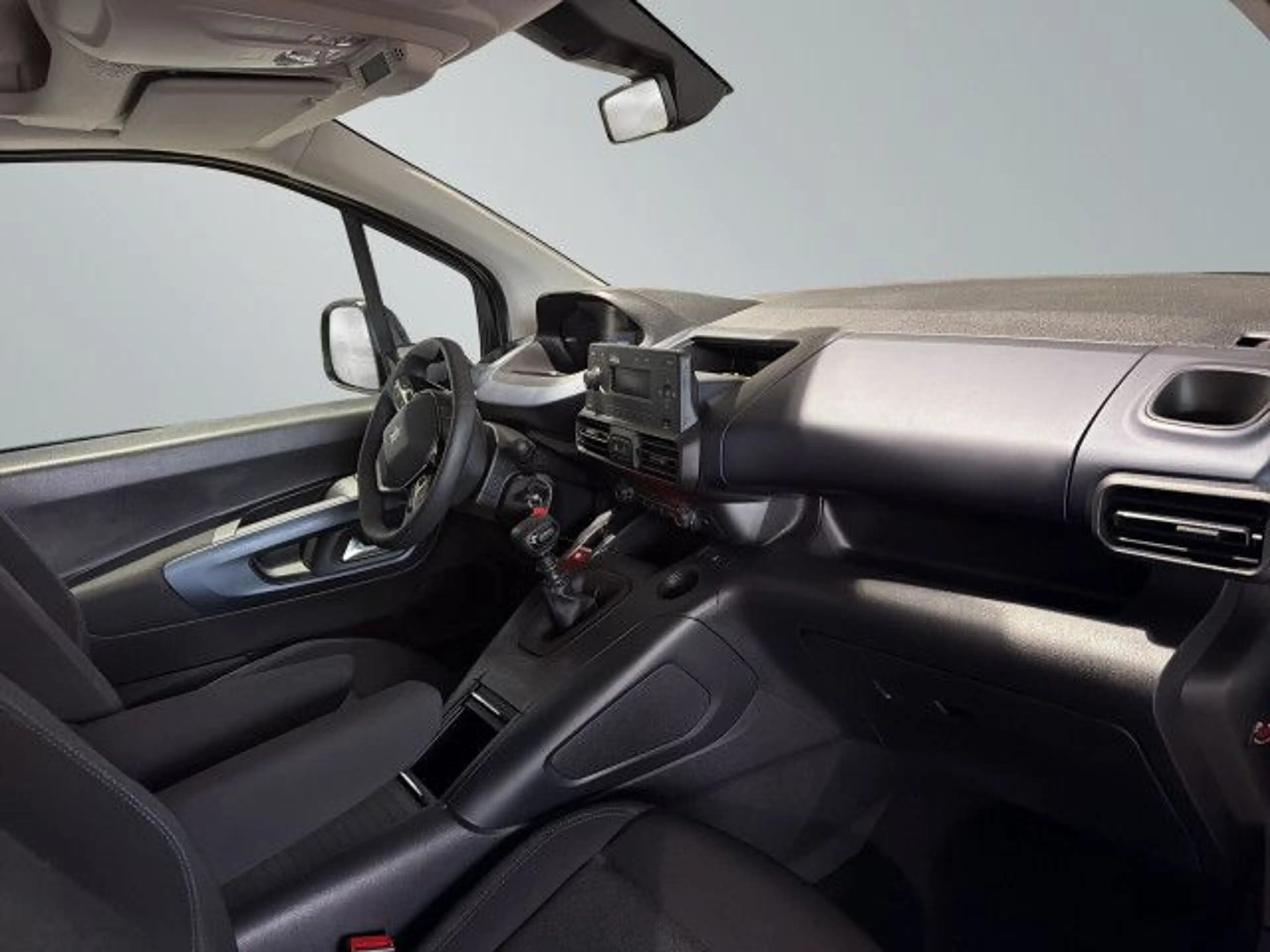 Peugeot Rifter ALLURE L1 / Dachreling / PDC Bluetooth — photo 15