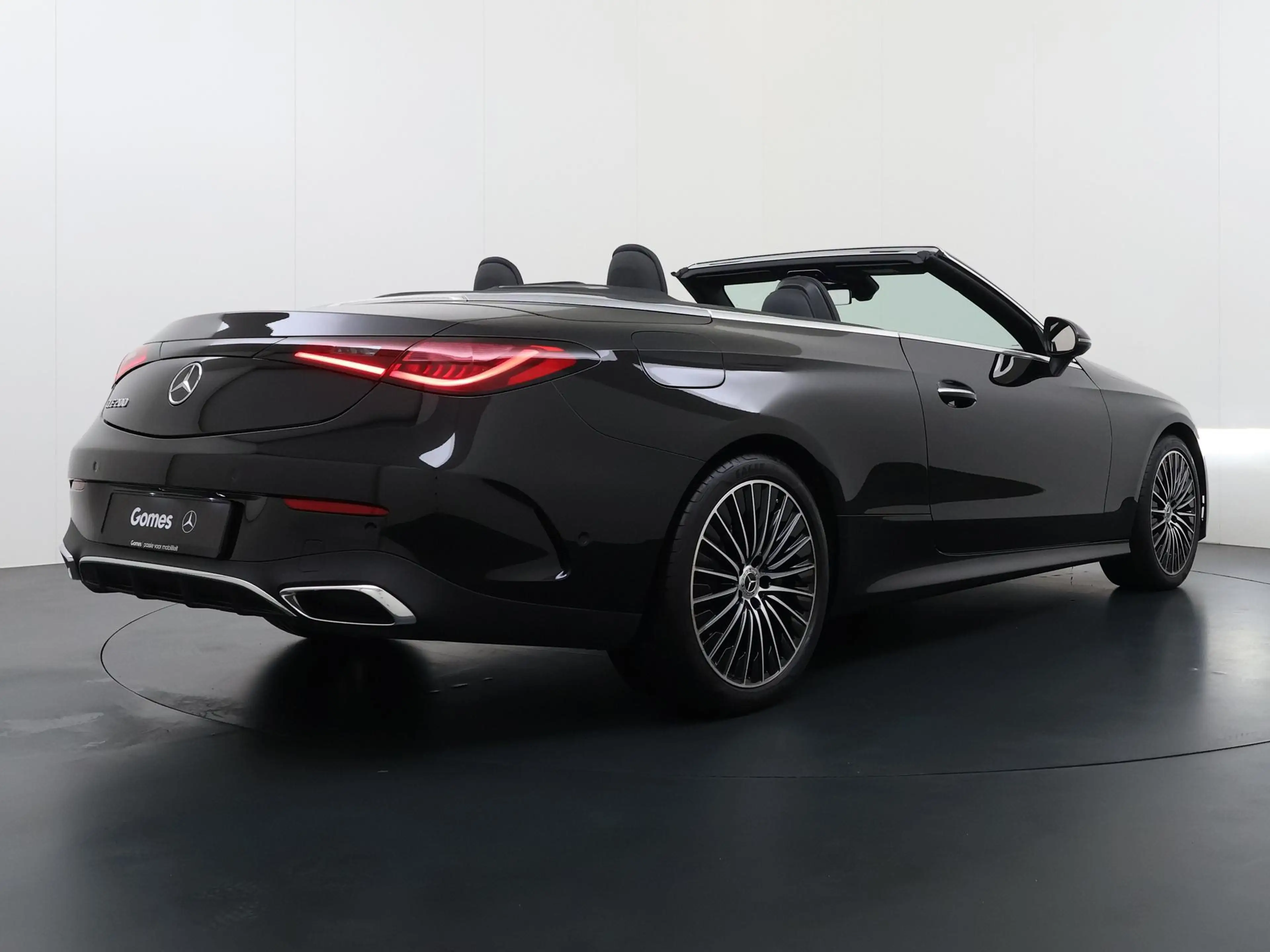 Mercedes-Benz CLE 200 Cabriolet CLE | AMG | Memory | Multispaaks — photo 2