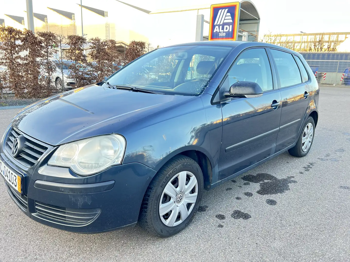 Volkswagen Polo 1.4 FSI Comfortline - 2