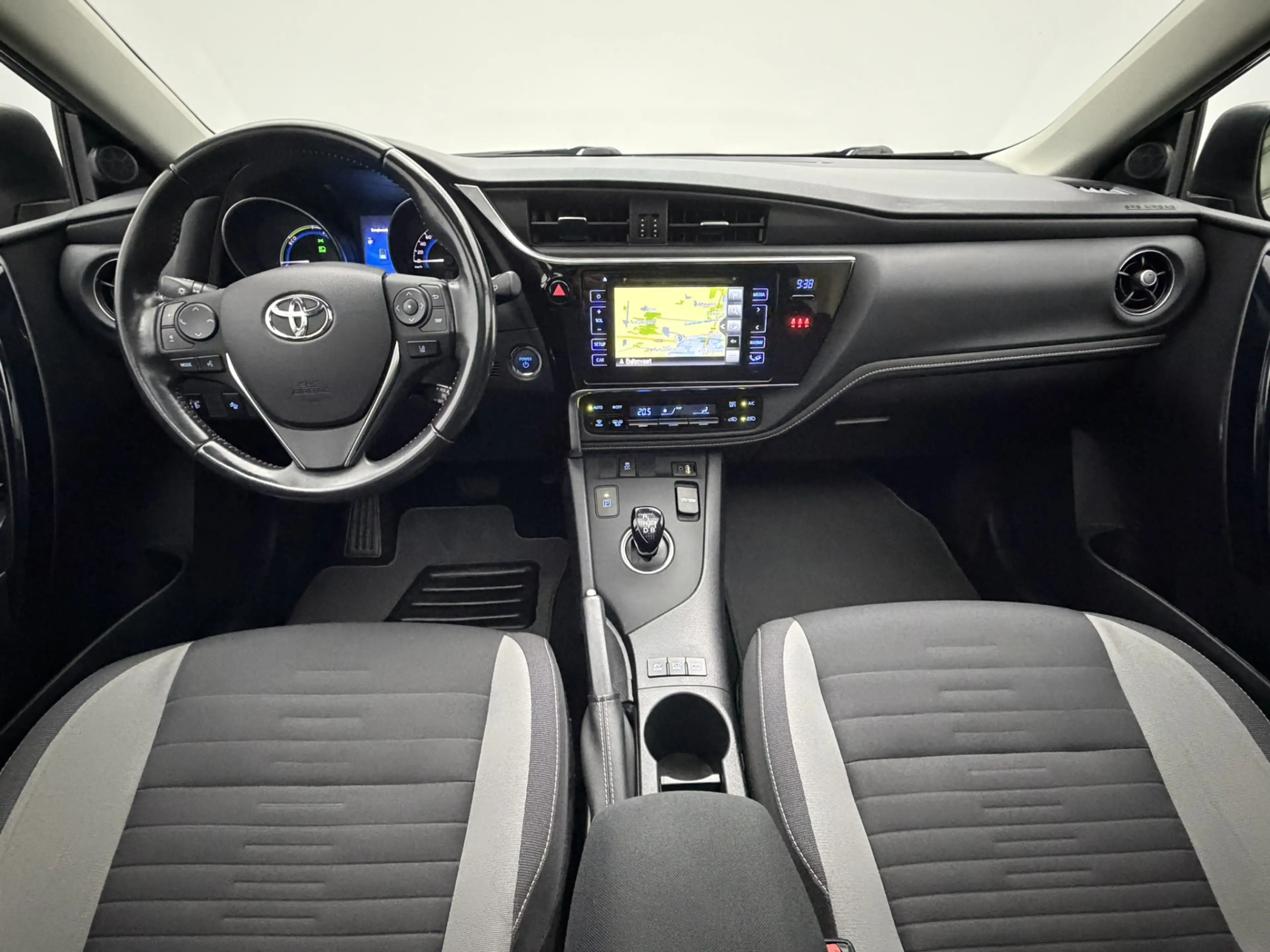Toyota Auris 1.8 Hybrid Comfort | Fabrieksgarantie | Panoramada — photo 2
