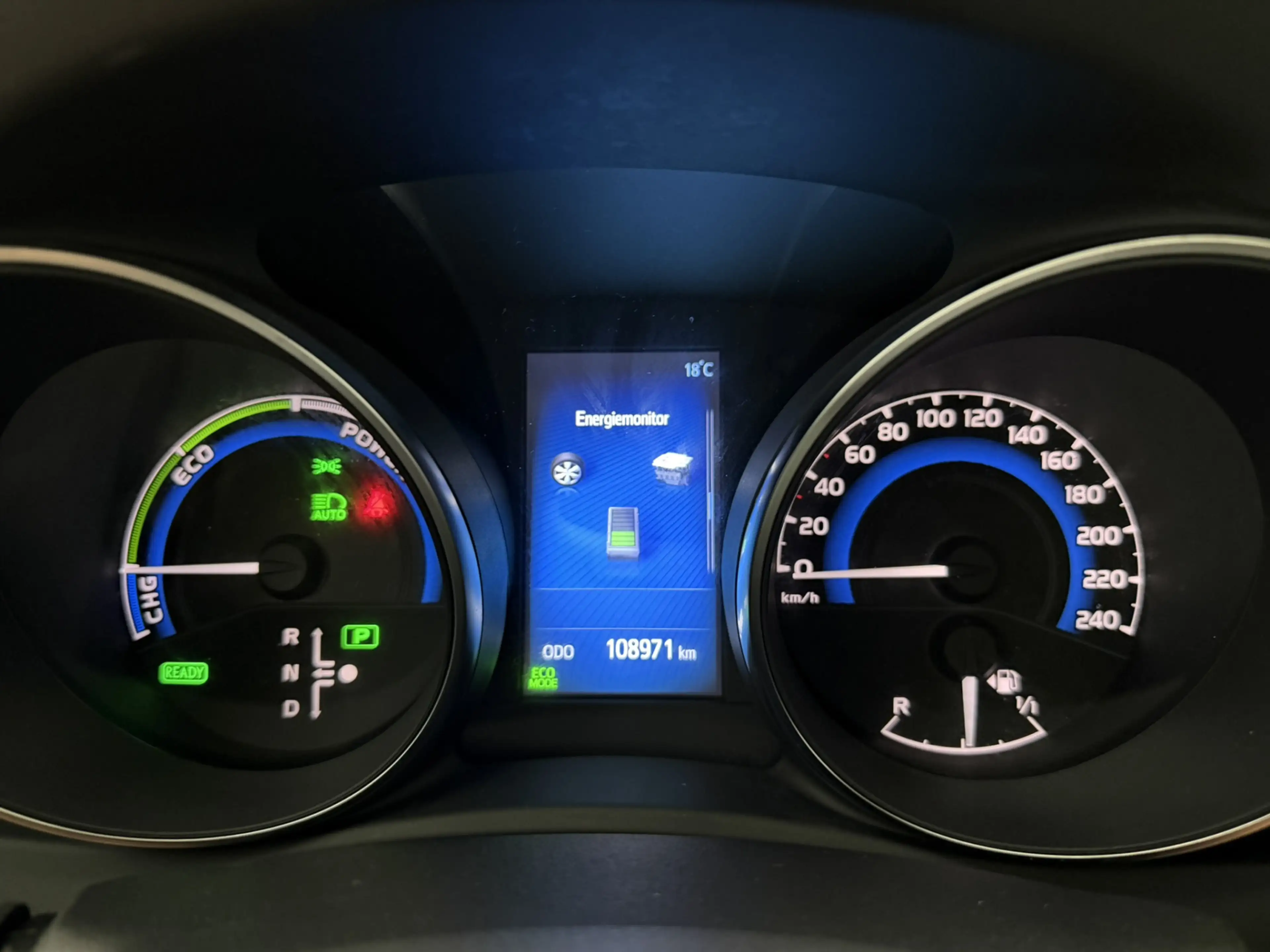 Toyota Auris 1.8 Hybrid Comfort | Fabrieksgarantie | Panoramada — photo 16