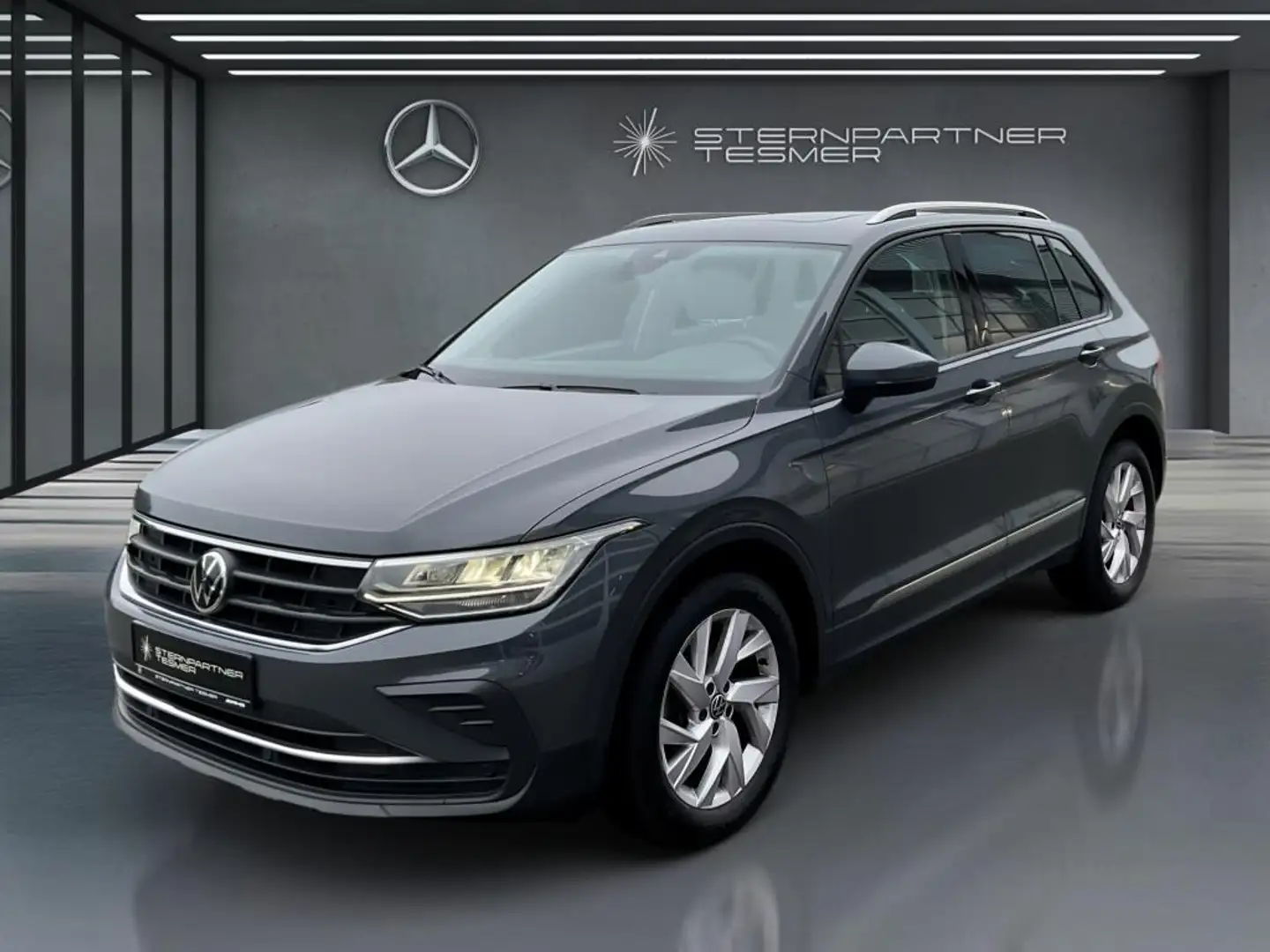 Volkswagen Tiguan 1.5 TSI +PANO+Virt.Cockpit+SHZ+AUT+Distr Grijs - 1