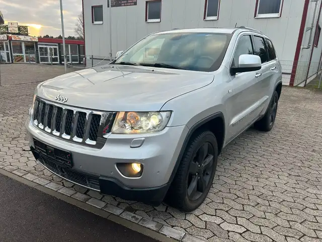 Jeep Grand Cherokee 3.0 4x4 AUT+ACC+PANO+XEN+KAMERA