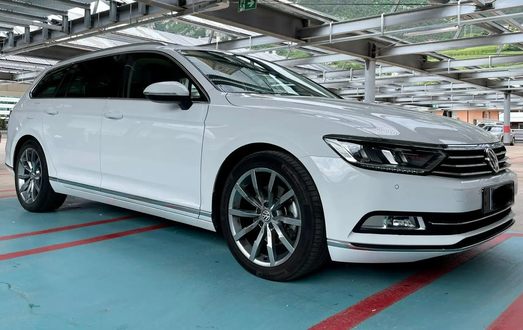 Volkswagen Passat Variant Passat VIII 2015 Variant 2.0 tdi Highline150cv dsg Alb - 2