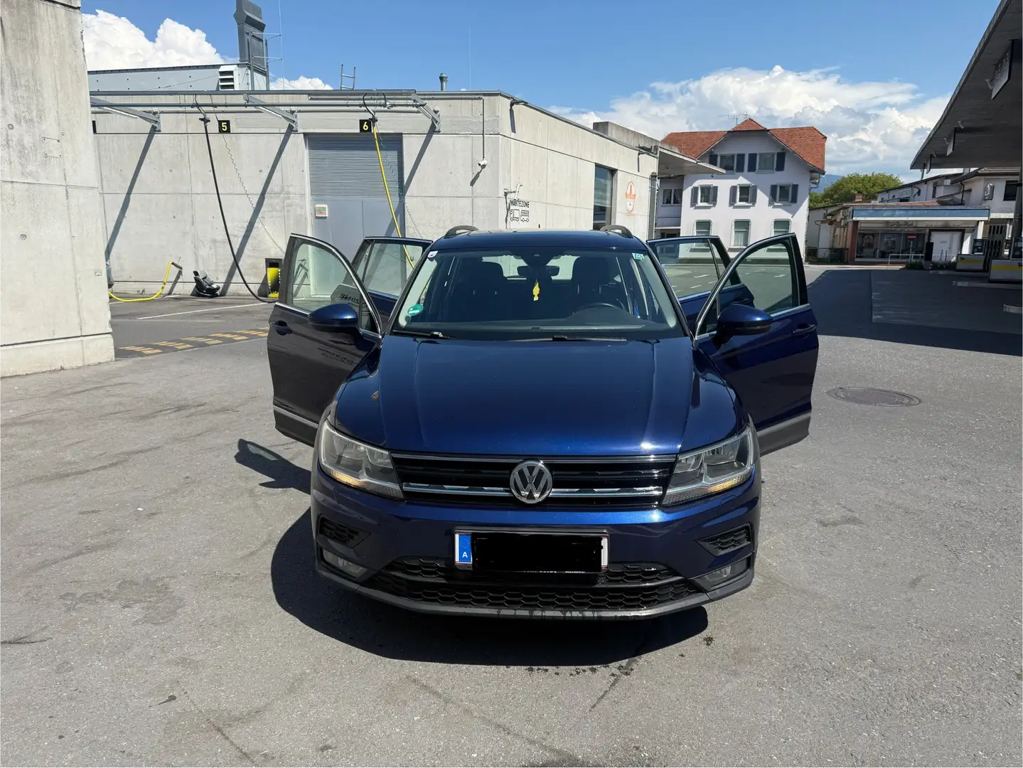 Volkswagen Tiguan VW Tiguan 2.0 TDI SCR 4Motion DSG Comfortline Blau - 2