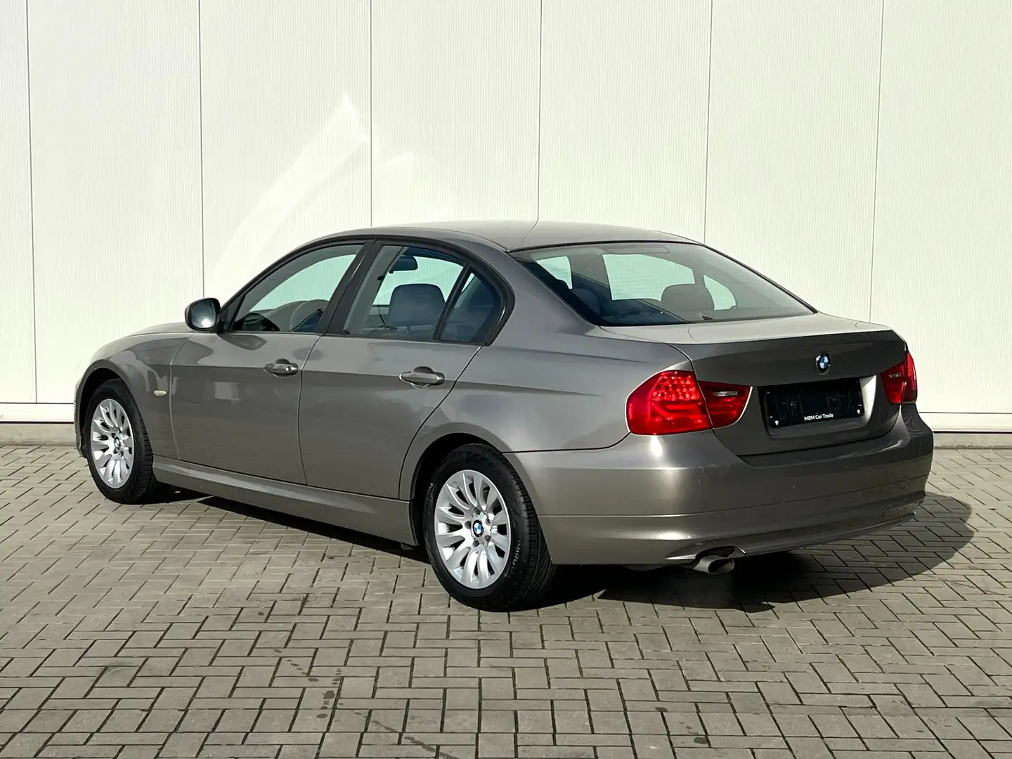 BMW 316 i ✅ 12 Maanden GARANTIE | Airco | Facelift Бежевий - 2