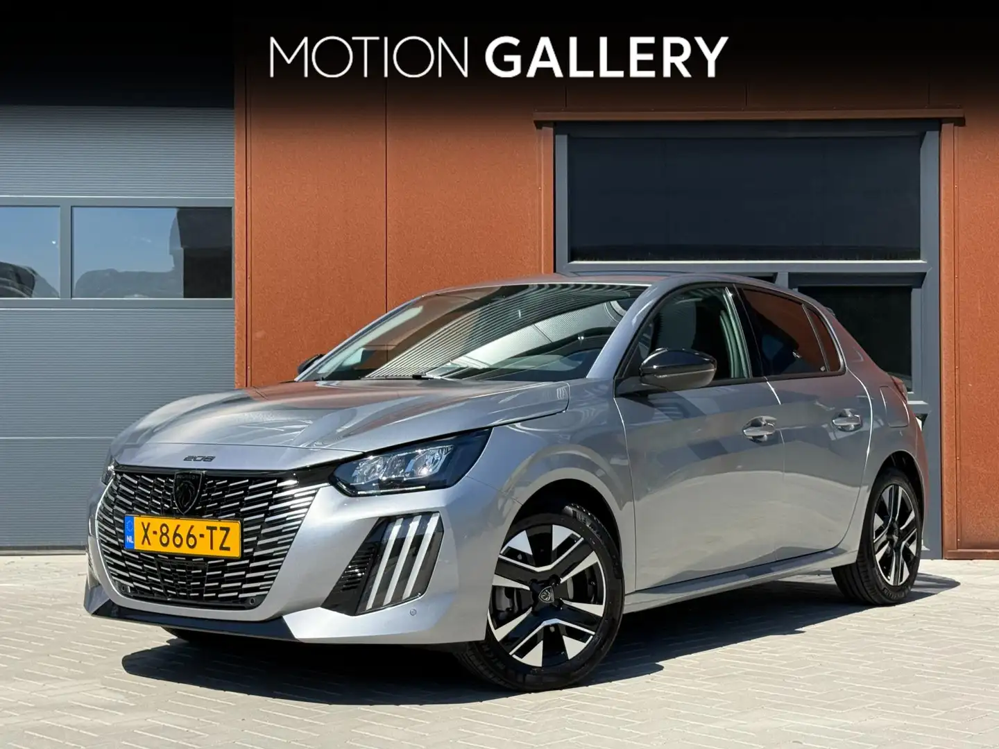 Peugeot 208 1.2 PureTech 100 Allure | 37% Korting tov Nieuw | Grijs - 1