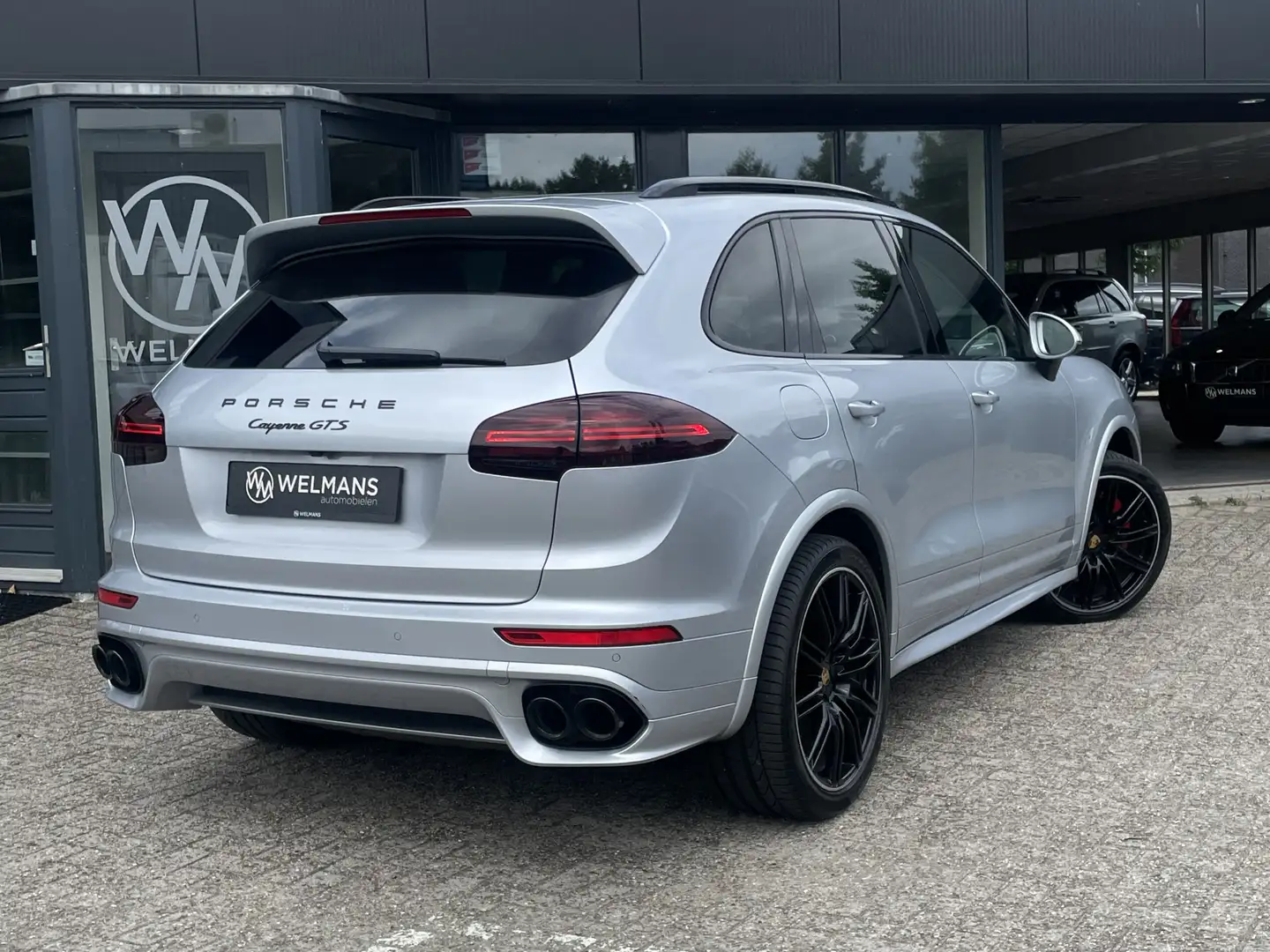 Porsche Cayenne 3.6 GTS 440 pk Orig NL | Pano | Sport Chrono | Alc Grijs - 2