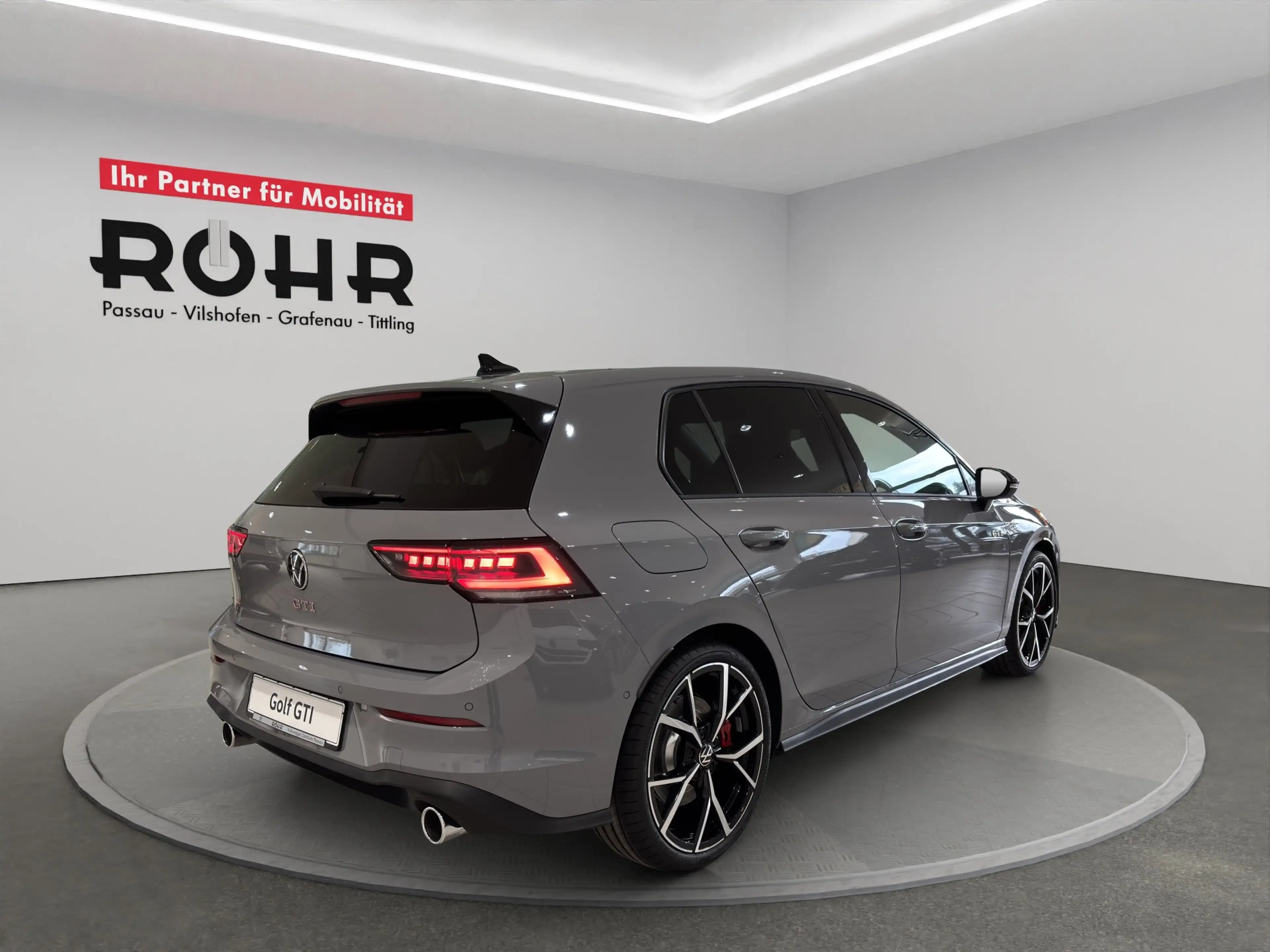 Volkswagen Golf GTI Golf VIII GTI 2.0 TSI Black ACC HUD Kam. LED PDC — photo 4