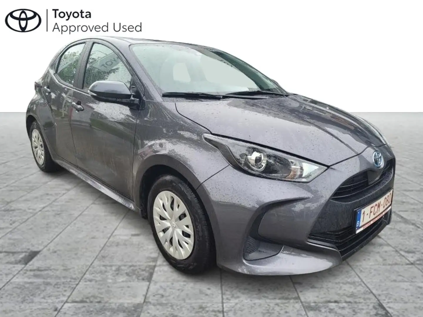 Toyota Yaris Dynamic Grau - 1