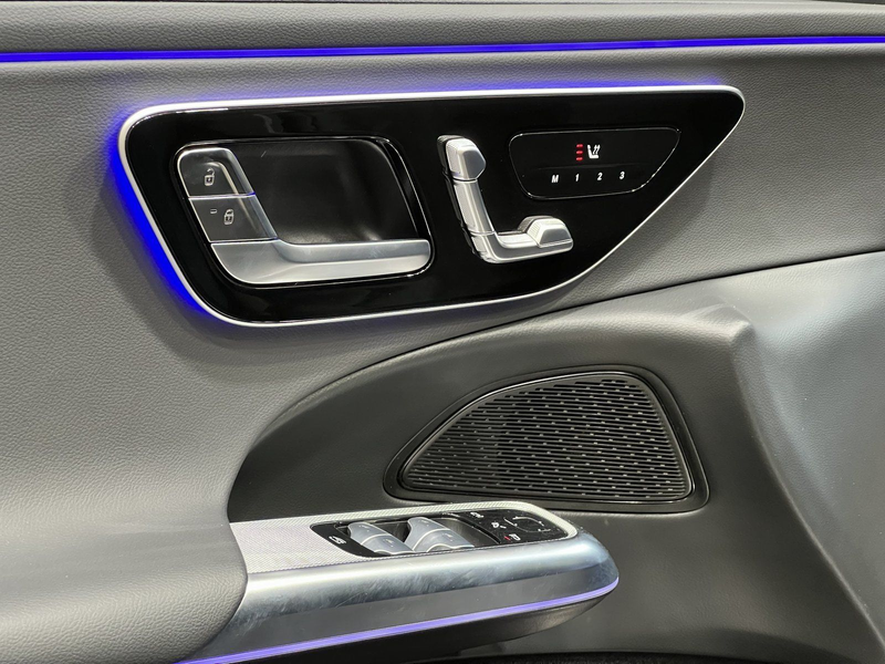 Mercedes-Benz E 300 de 4M AVANTGARDE Advanced Plus Memory+360° — photo 15