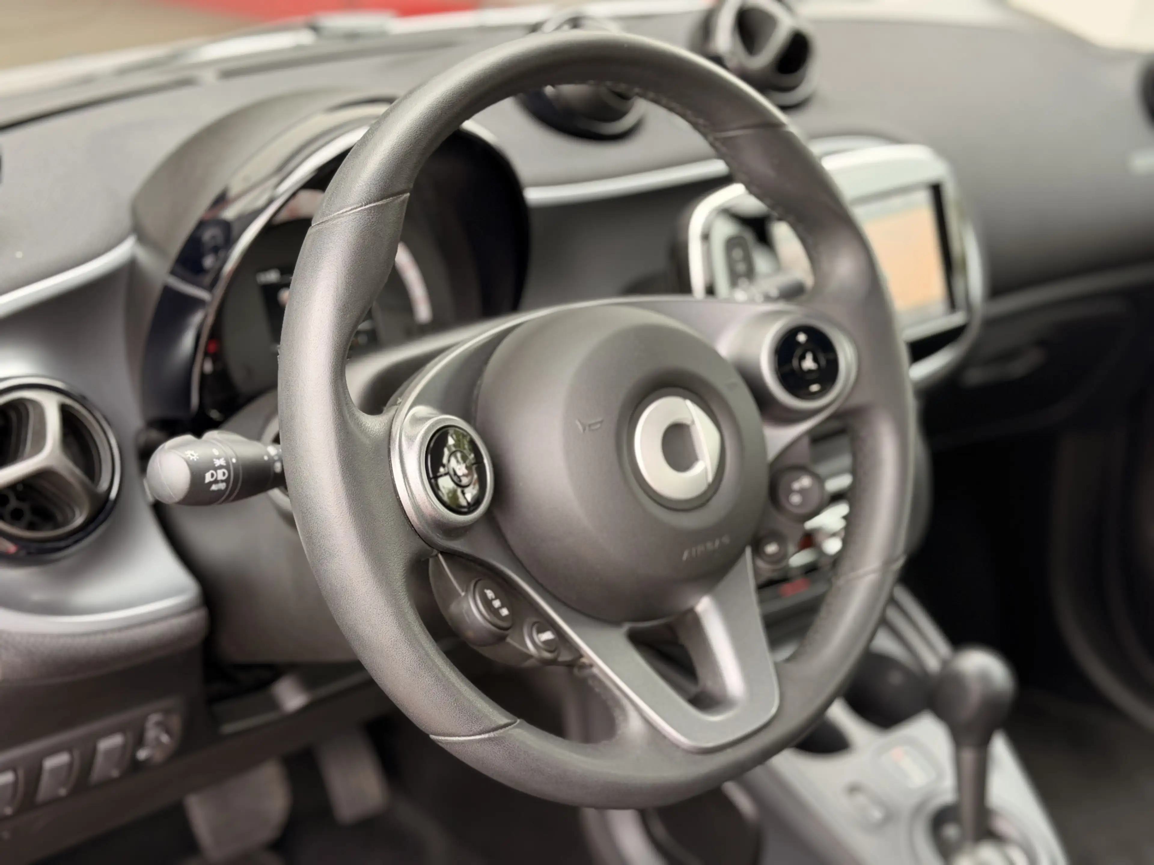 smart forTwo COO&MEDIA*LED*NAVI*PANO*TEMP*S-HEIZUNG — photo 12